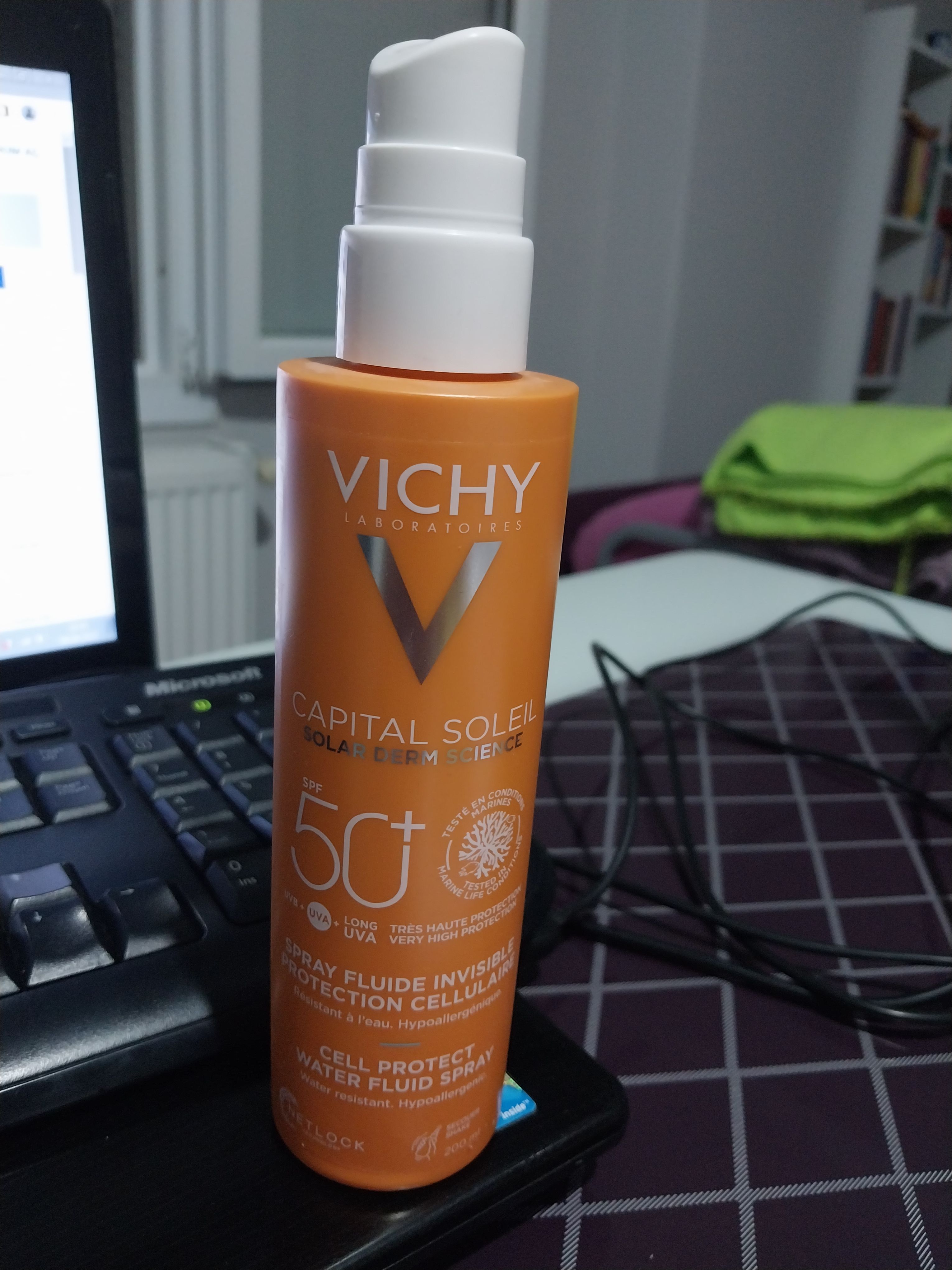 ضد آفتاب صورت  ویشی Vichy اورجینال VHY810869 photo review