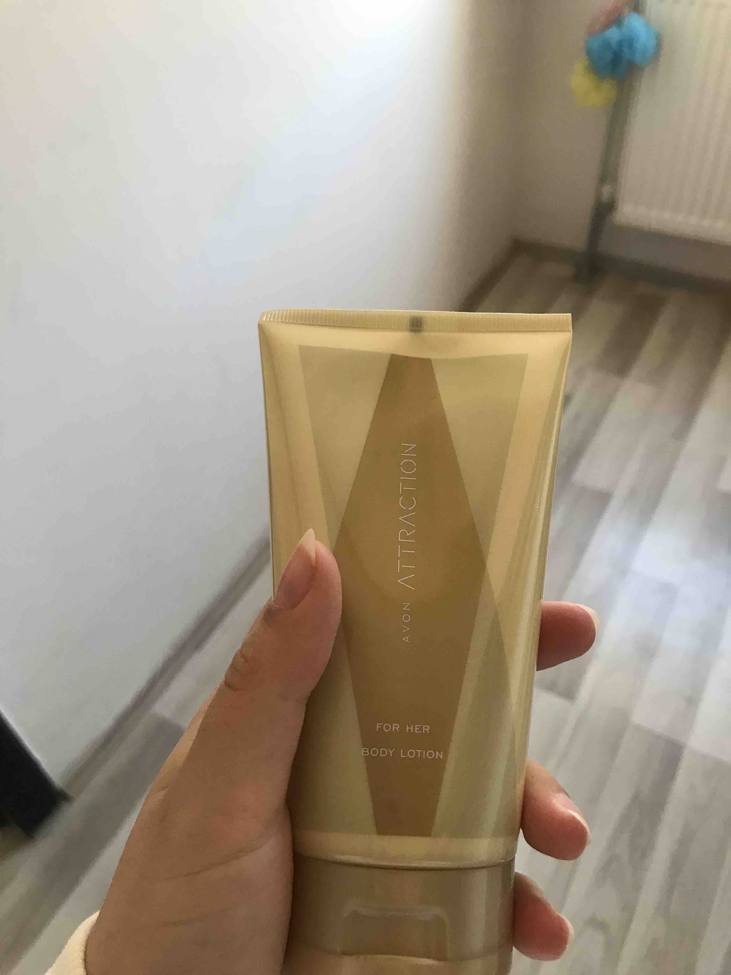 کرم بدن  آوون Avon اورجینال KREM0020 photo review