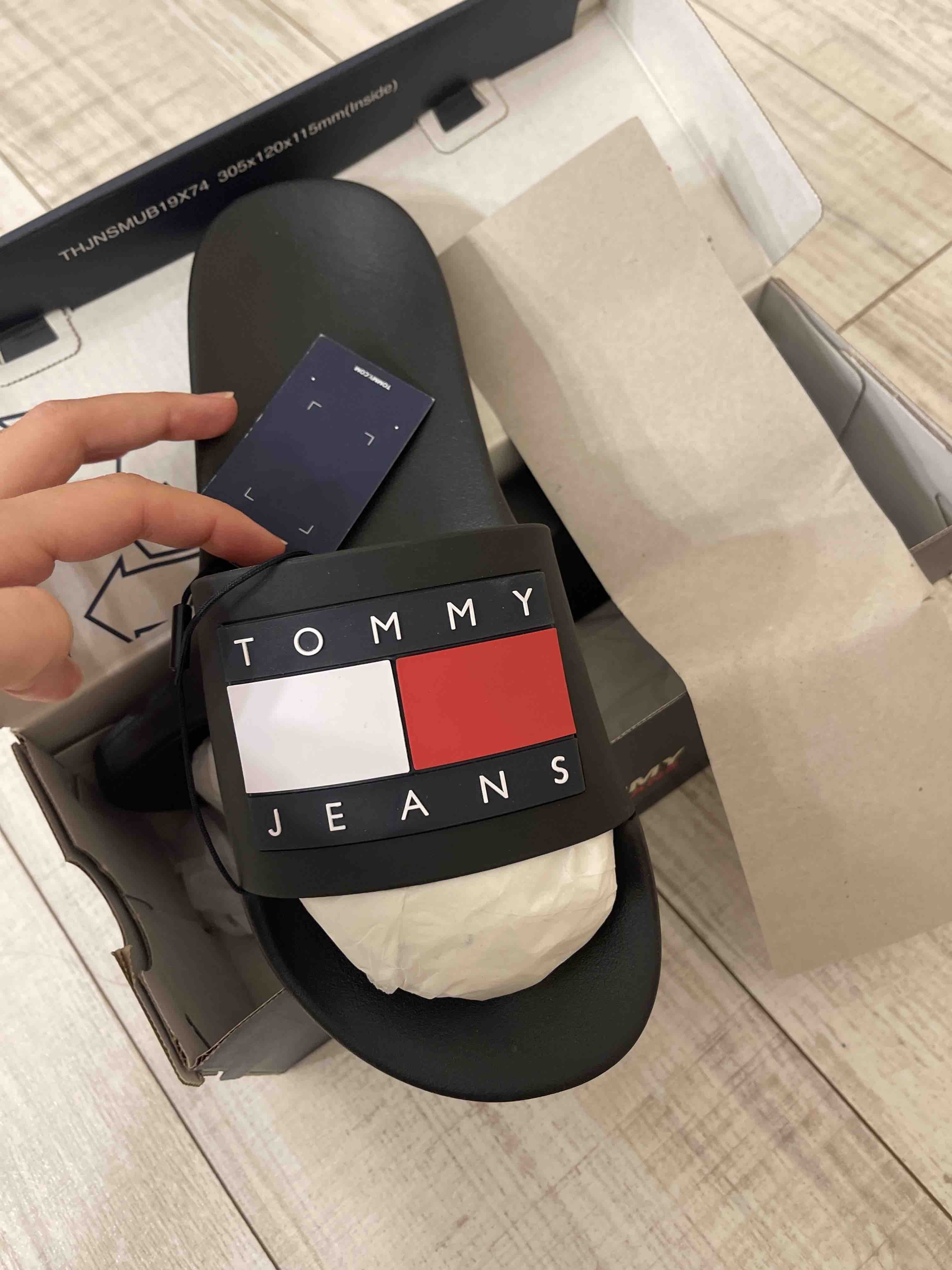 دمپایی مردانه تامی هیلفیگر Tommy Hilfiger اورجینال EM0EM01191BDSSiyah photo review