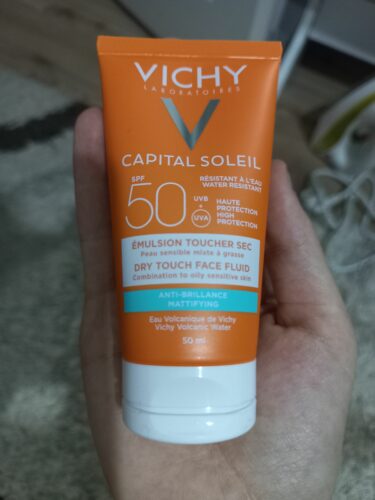 ضد آفتاب صورت  ویشی Vichy اورجینال VTR50158 photo review