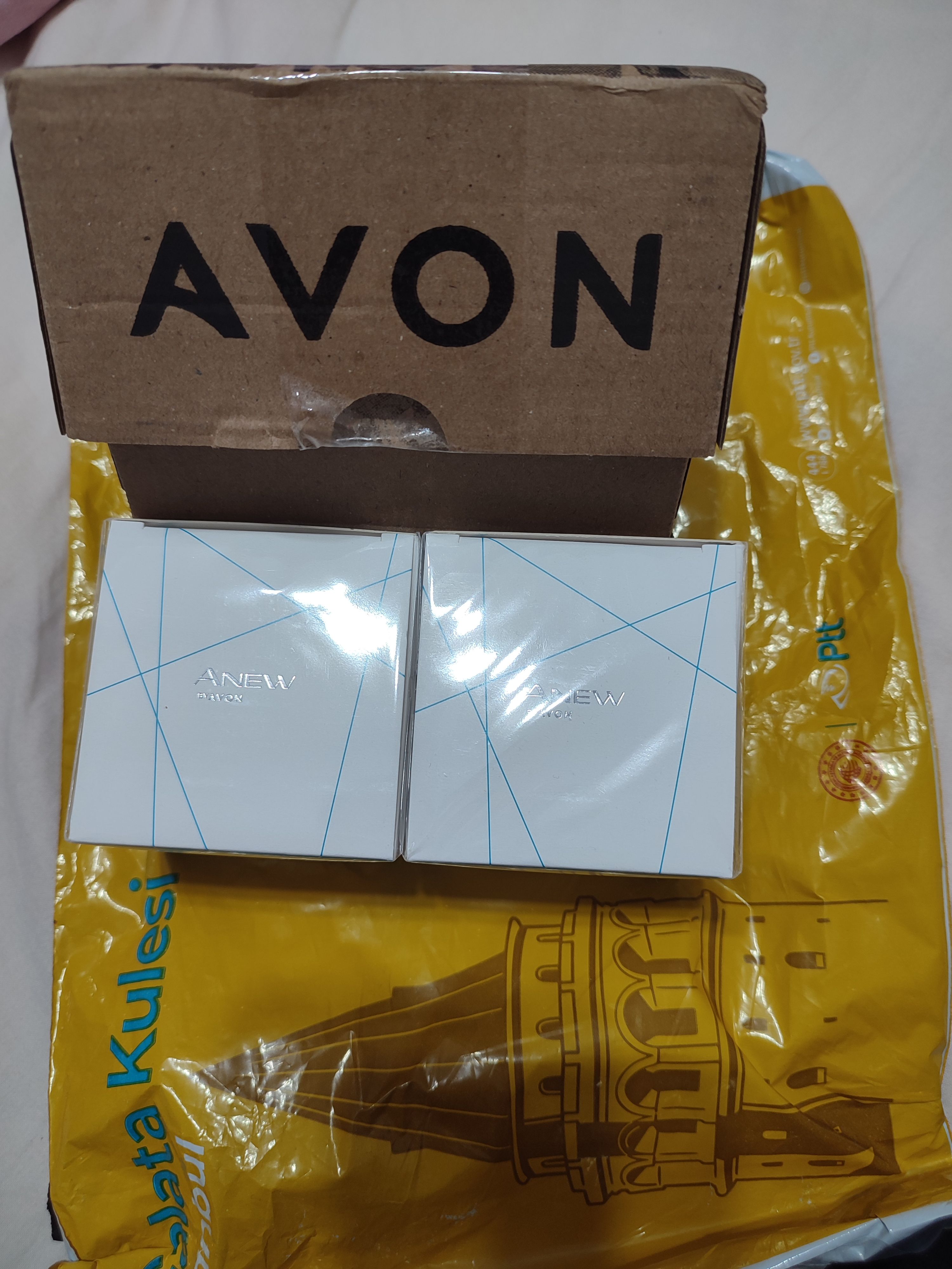 کرم صورت  آوون Avon اورجینال KREM2560-2 photo review