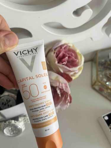 ضد آفتاب صورت  ویشی Vichy اورجینال 3337875419802 photo review