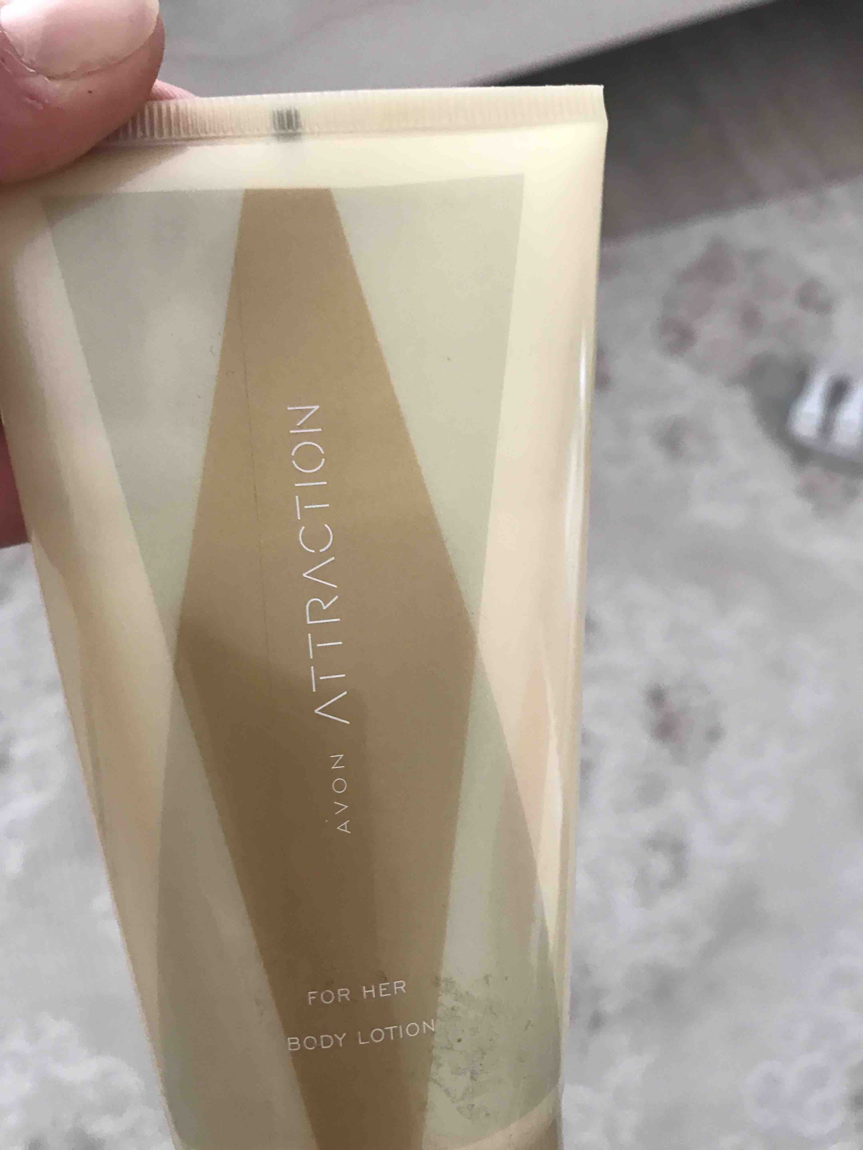 ست مراقبت از پوست  آوون Avon اورجینال KREM0071-5 photo review