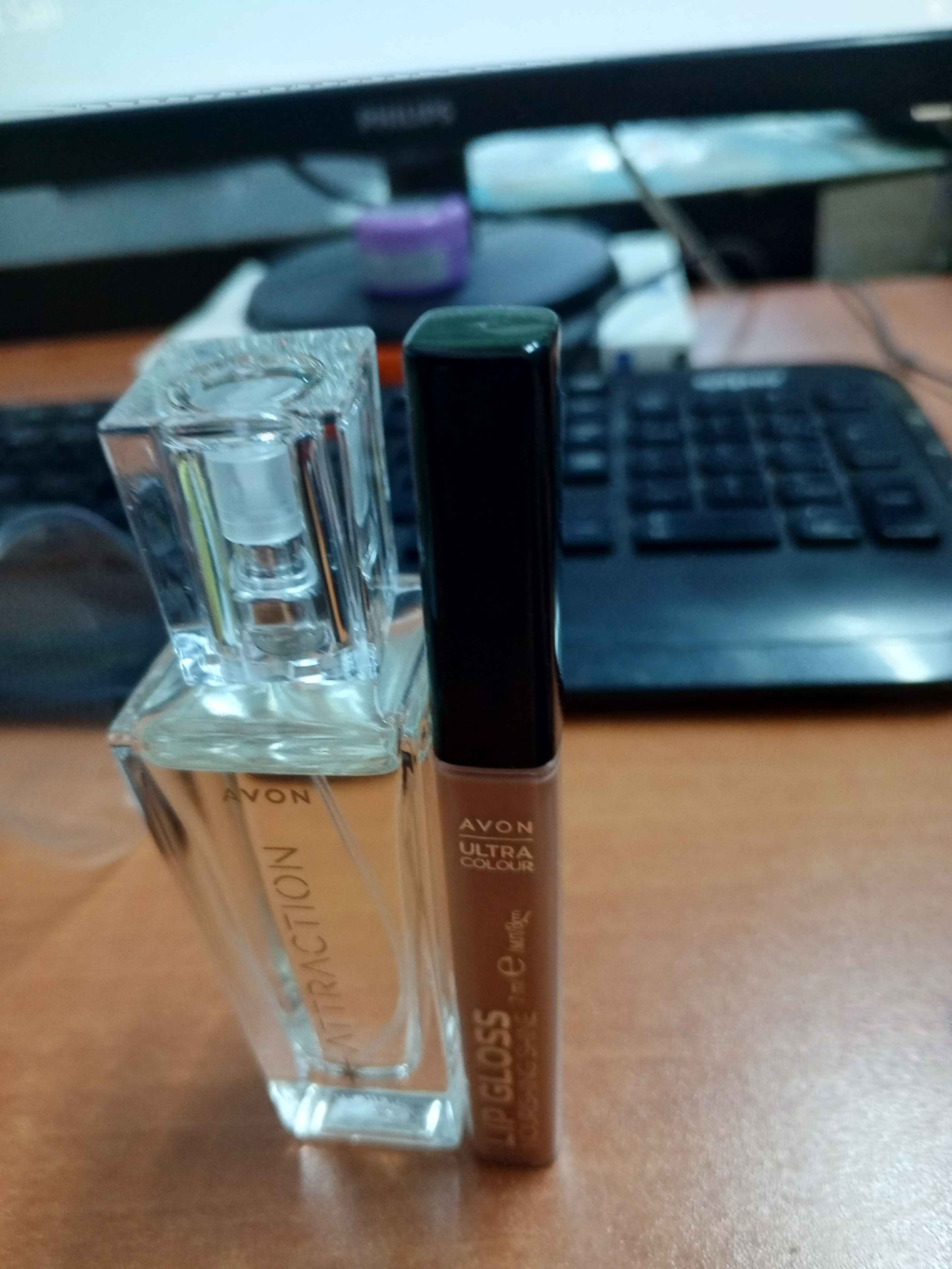 براق کننده لب  آوون Avon اورجینال RUJ0089 photo review