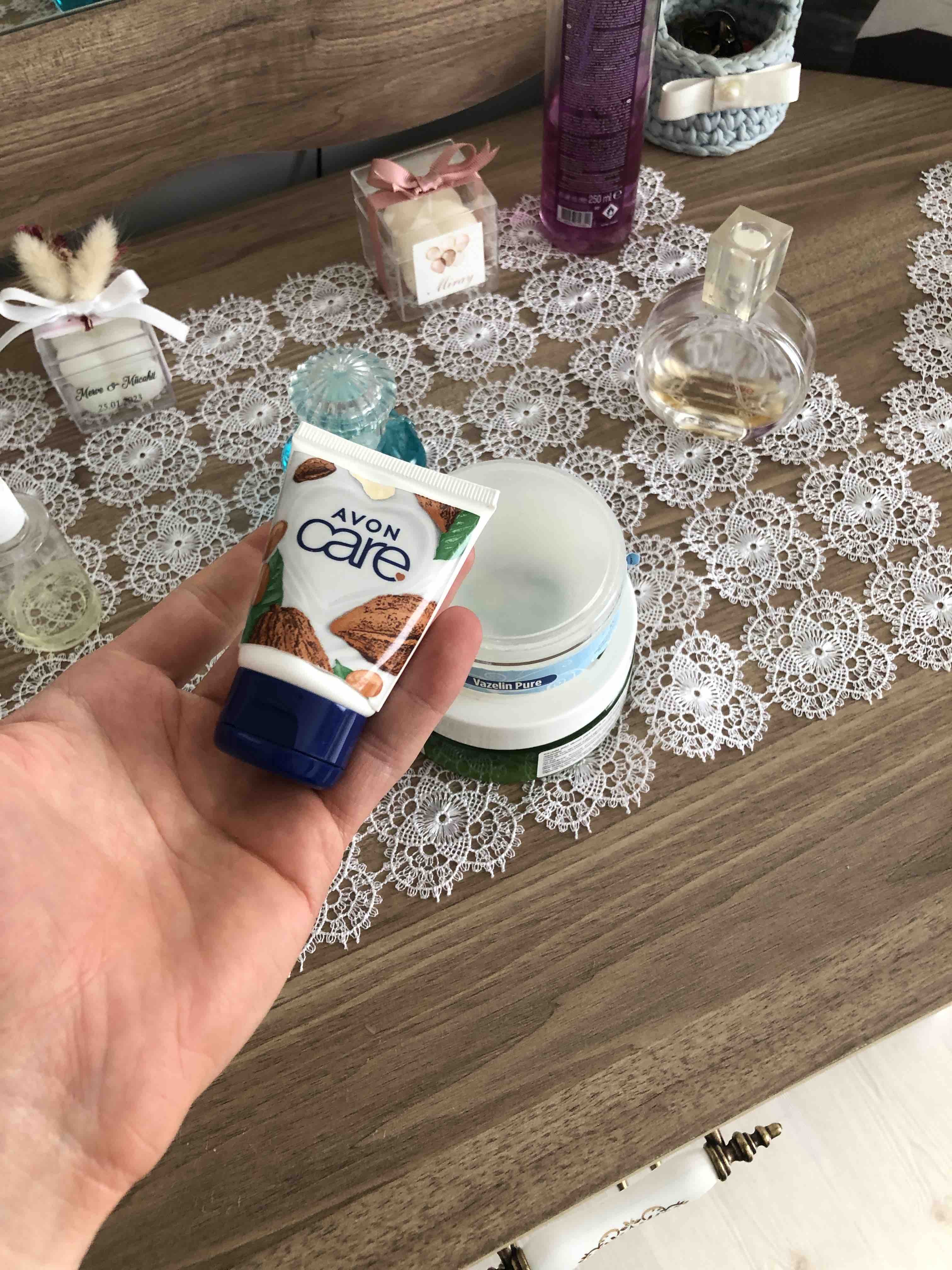 کرم دست  آوون Avon اورجینال EK-1 photo review