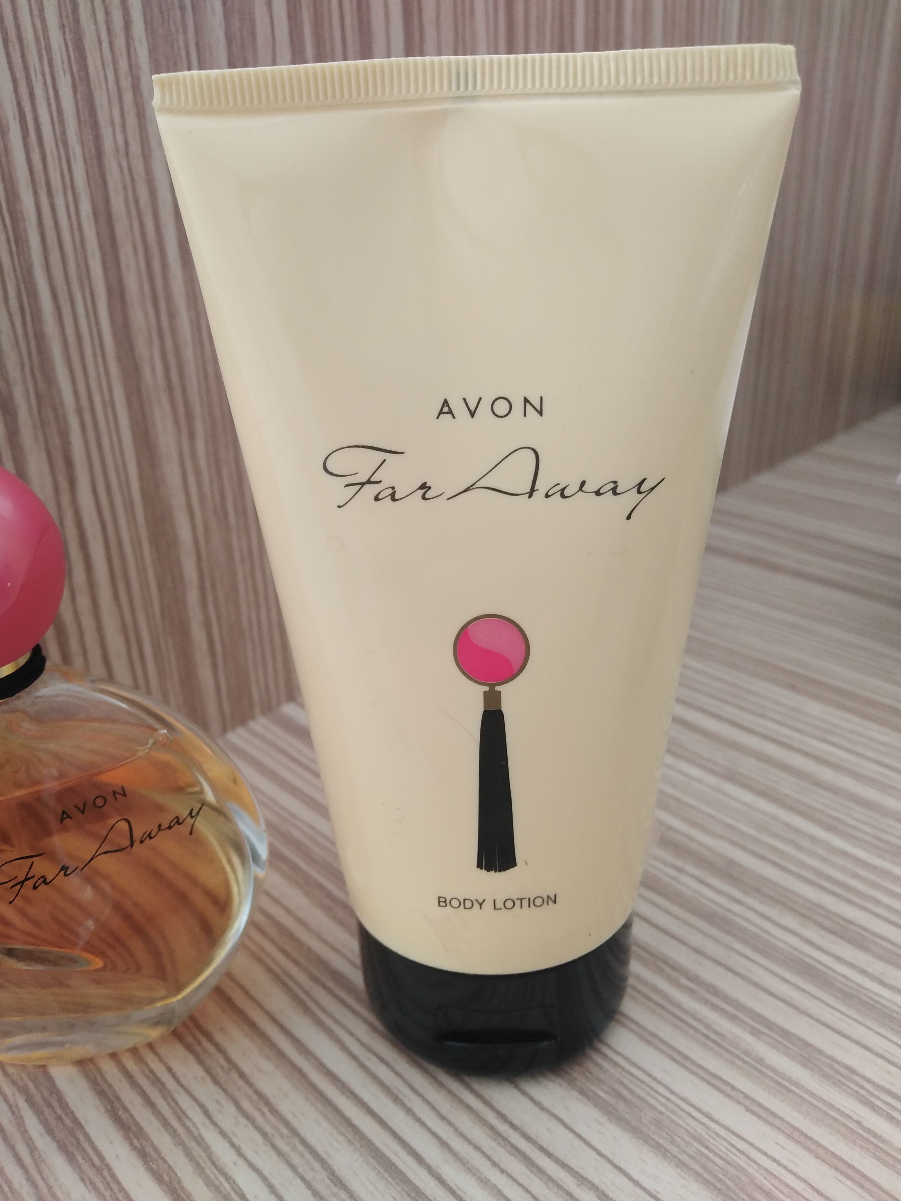 عطر زنانه آوون Avon اورجینال MPACK1111 photo review