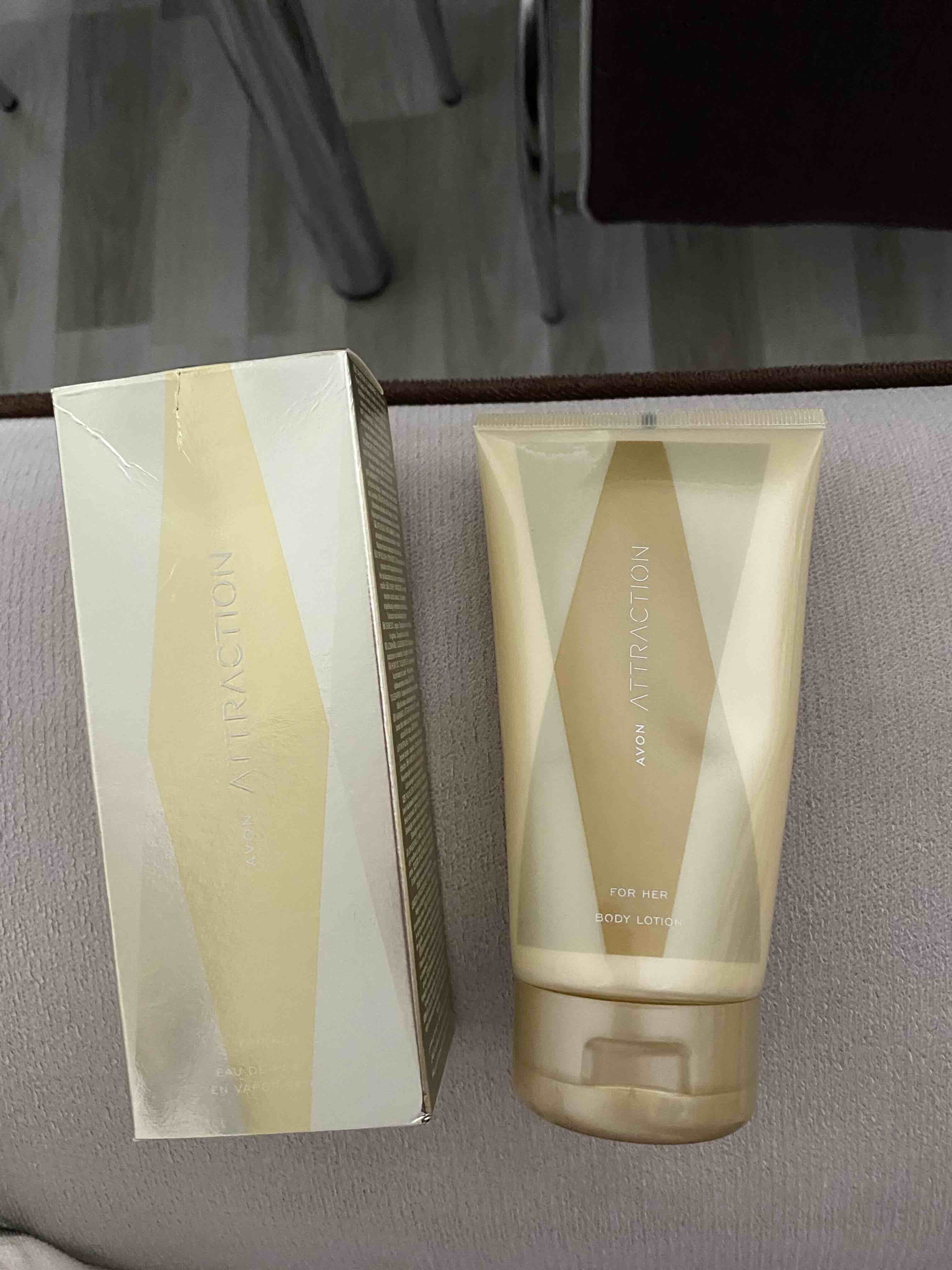 عطر زنانه آوون Avon اورجینال Dnz68 photo review