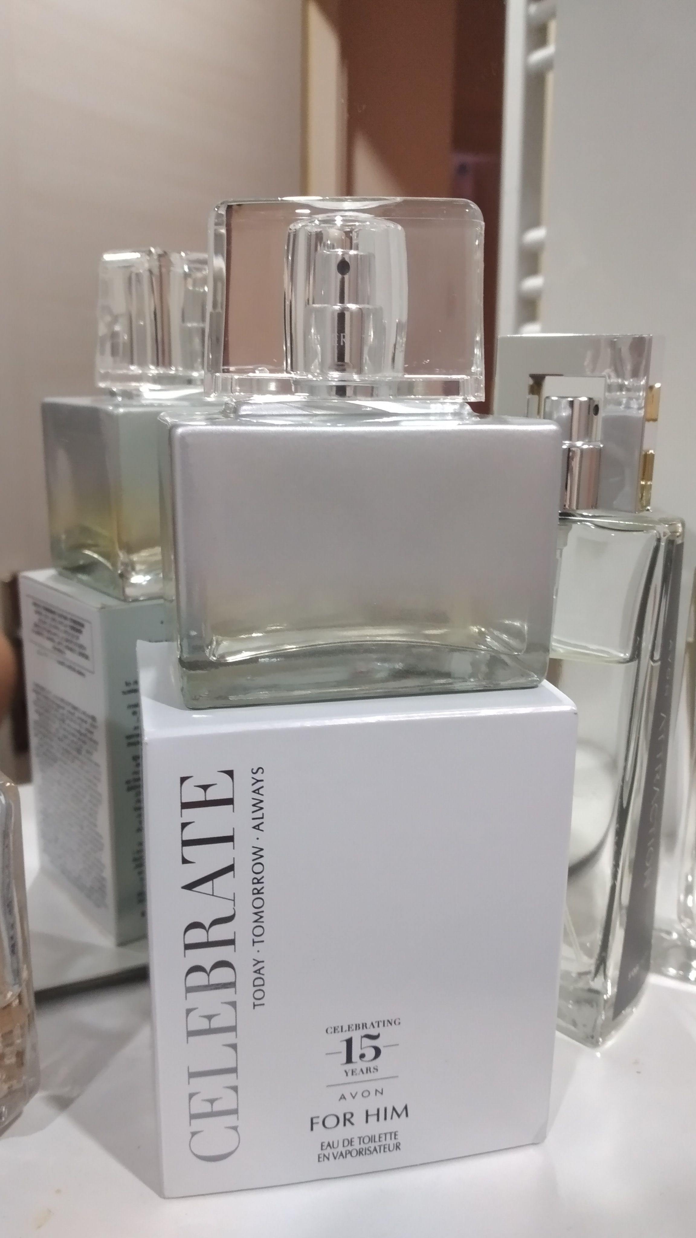 عطر مردانه آوون Avon اورجینال Celebrate photo review