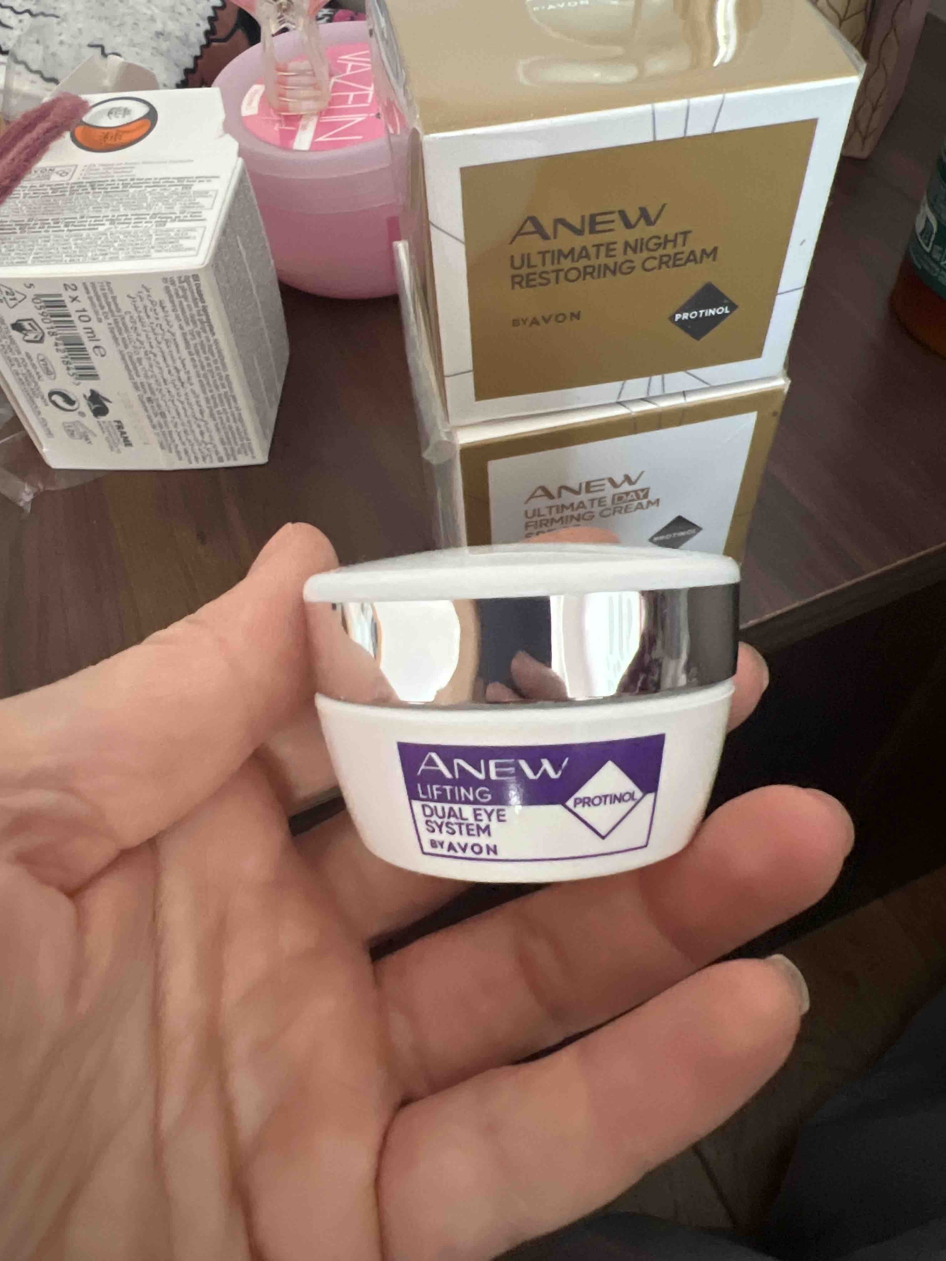 کرم صورت  آوون Avon اورجینال MPACK3083 photo review