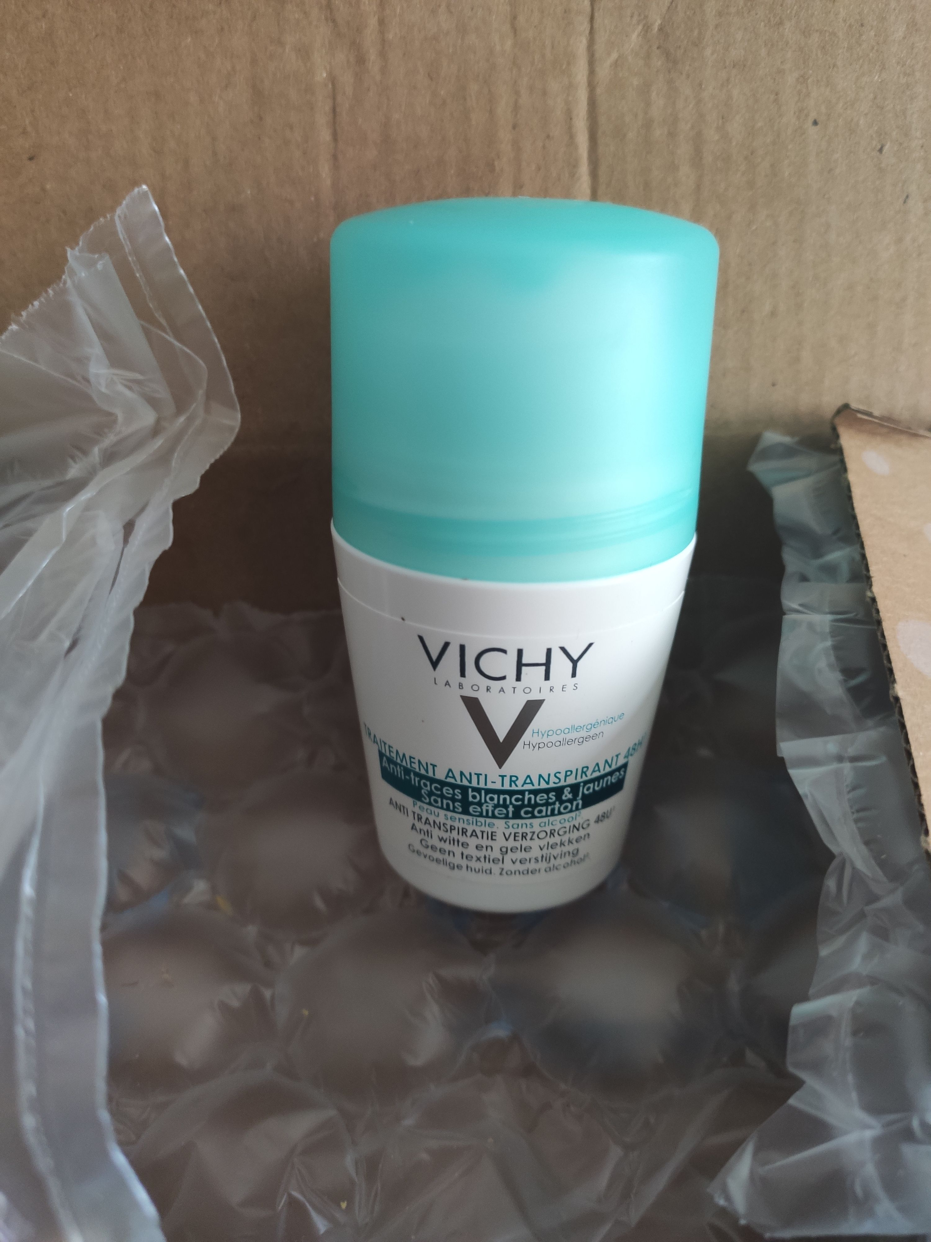 دئودورانت و رول آن زنانه ویشی Vichy اورجینال 3337871324599 photo review