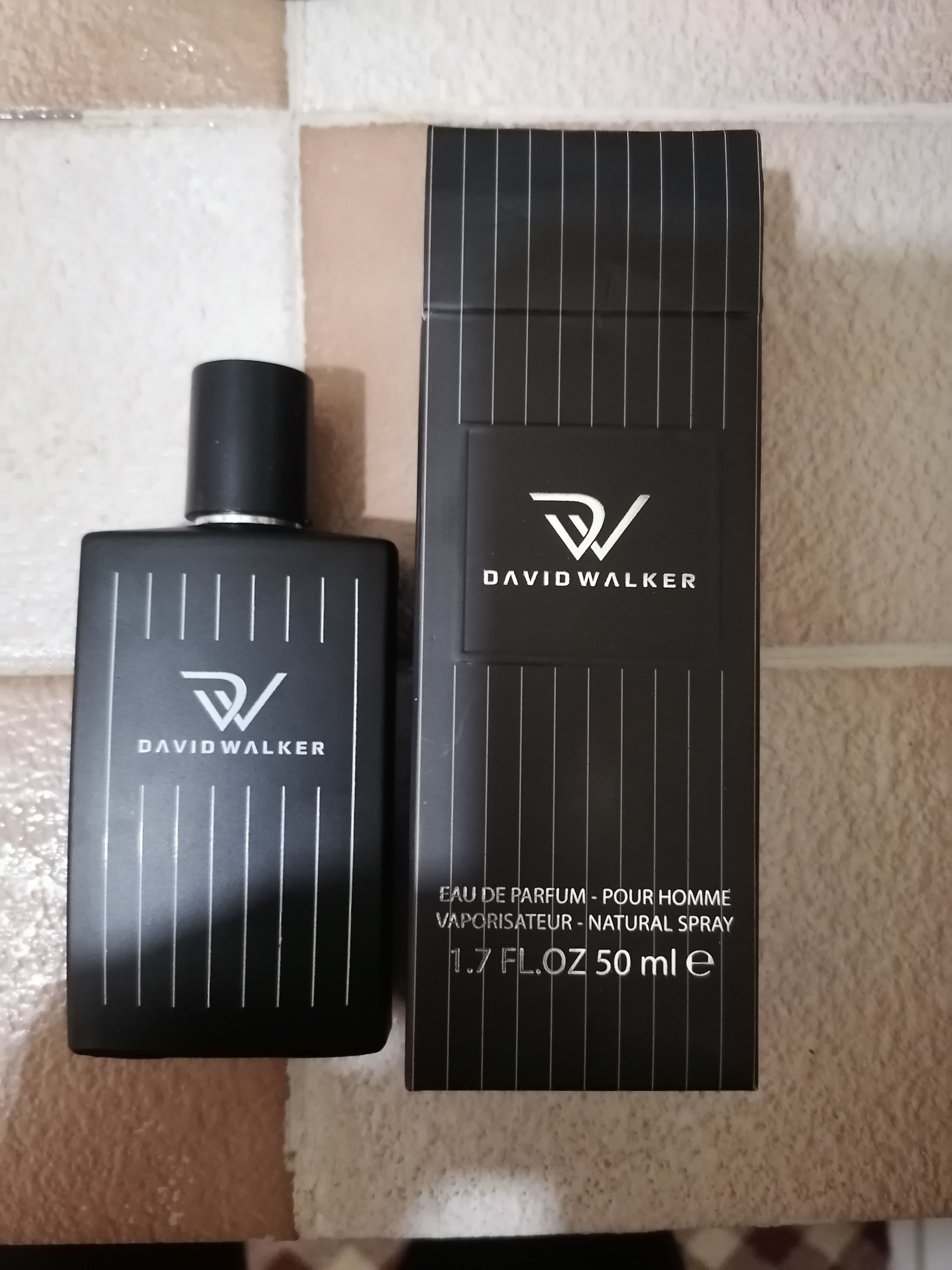 عطر مردانه دیوید واکر David Walker اورجینال E-107 DW 50 photo review