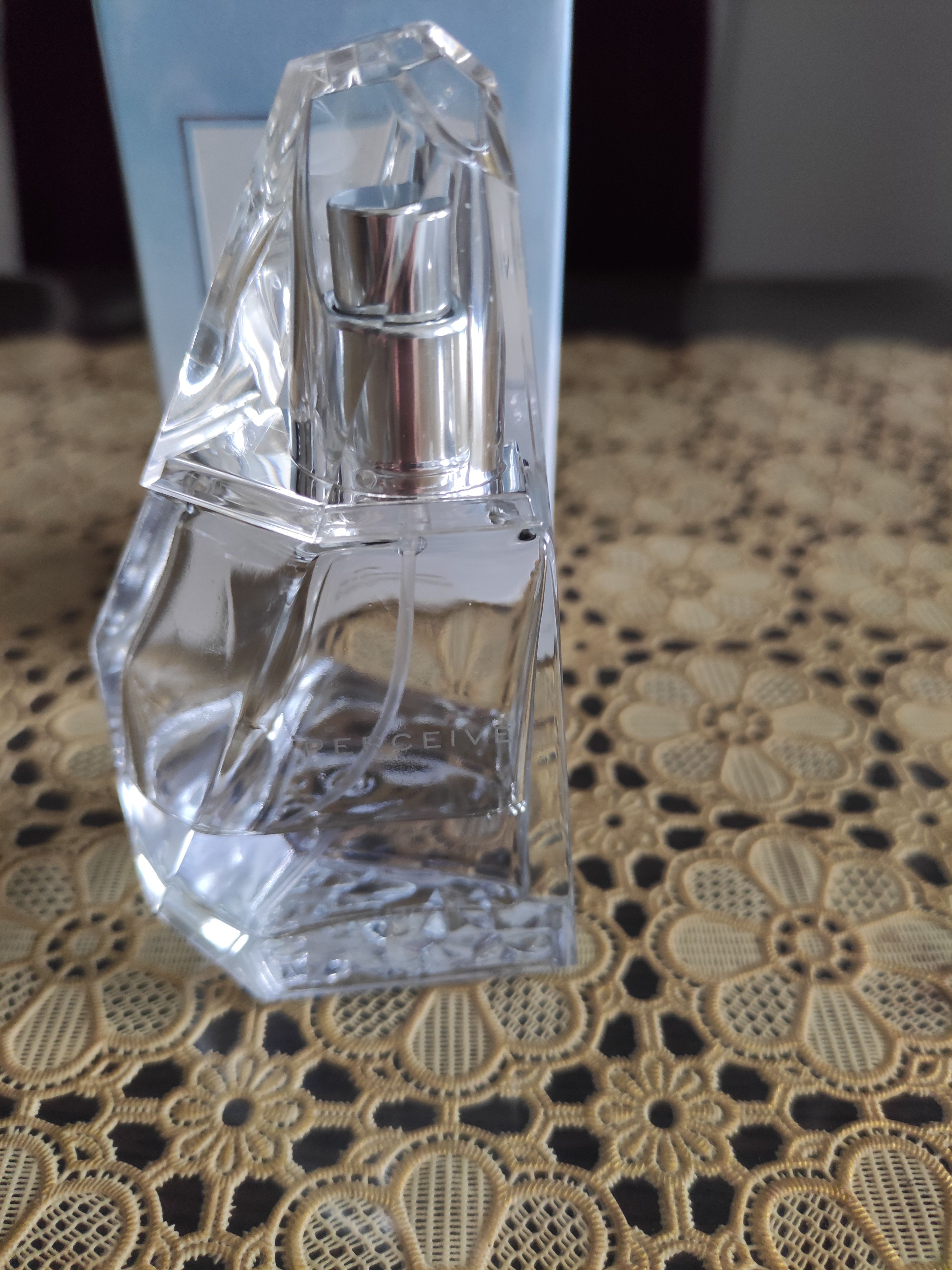 عطر زنانه آوون Avon اورجینال 266 photo review