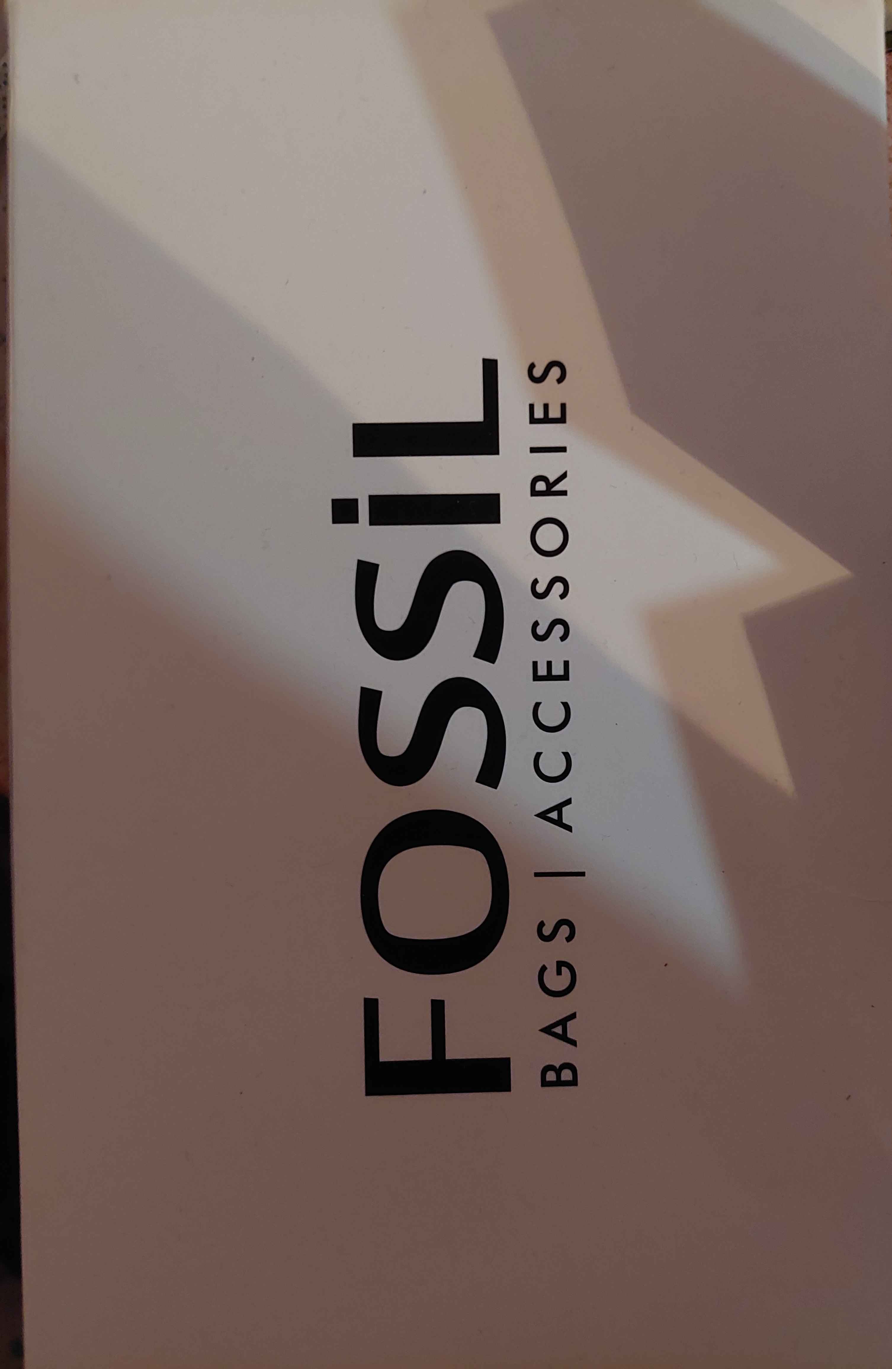 کیف پول زنانه فوسیل Fossil اورجینال 06FS23Y04 photo review