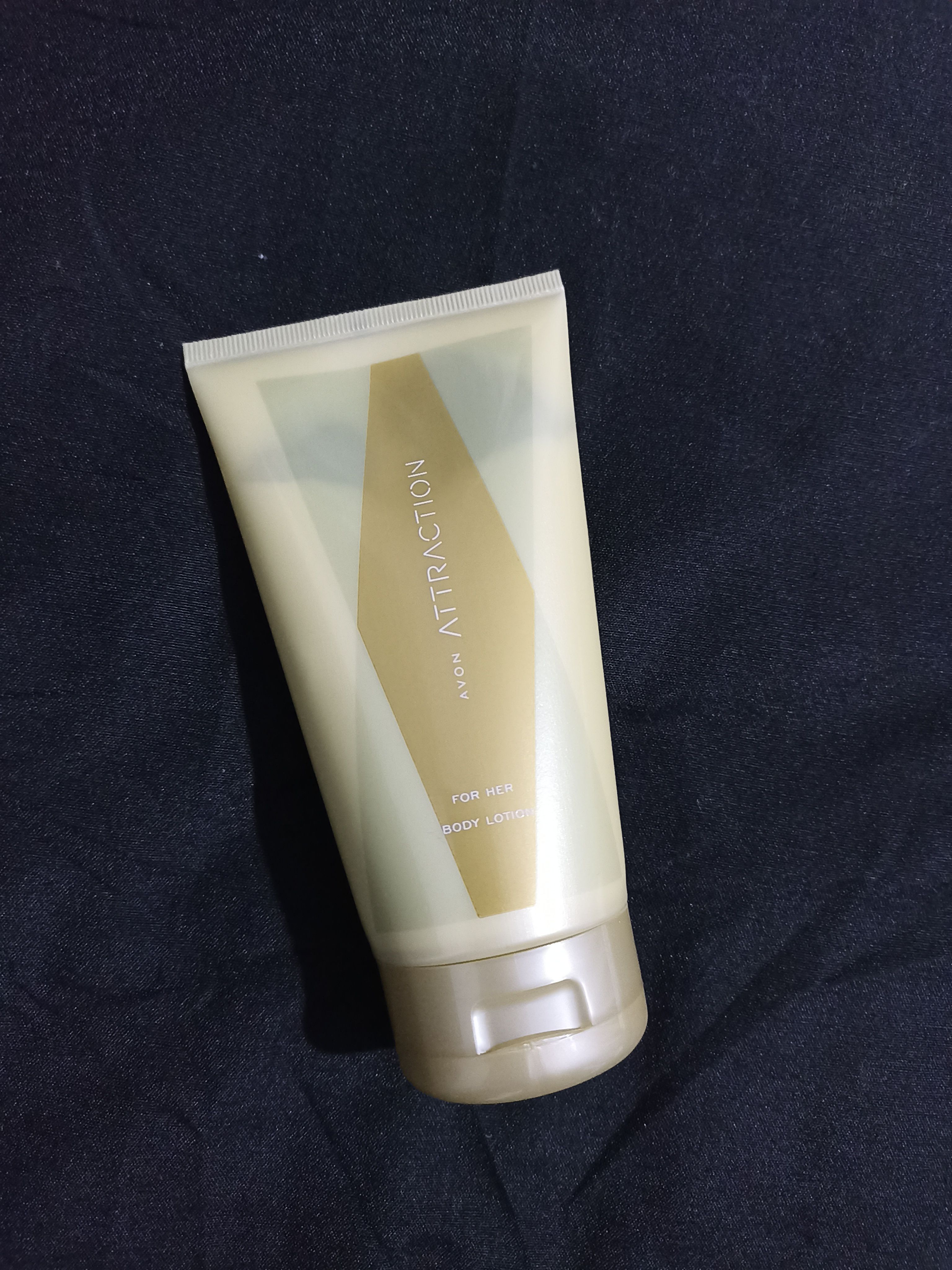 کرم بدن  آوون Avon اورجینال KREM0020 photo review