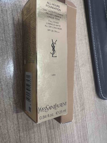 فاندیشن  ایو سن لوران Yves Saint Laurent اورجینال LD290XXX photo review