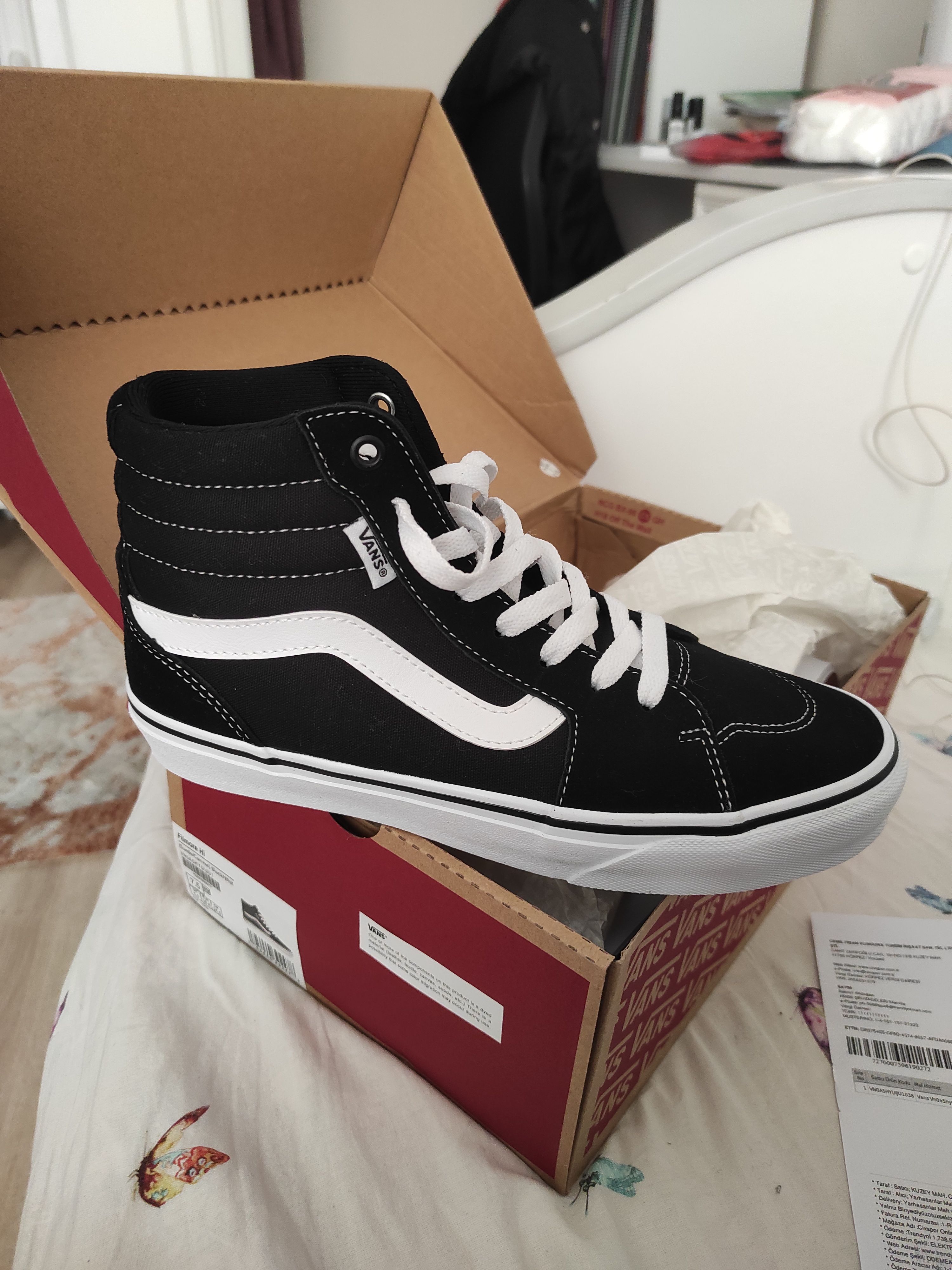 کتانی اسنیکرز زنانه ونس Vans اورجینال WM FILMORE HI photo review