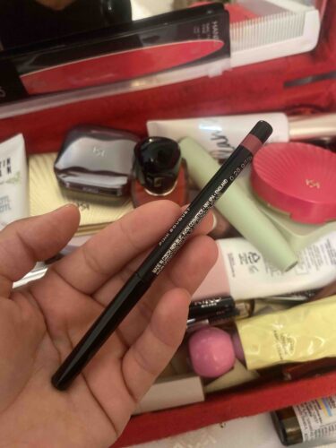 مداد لب  آوون Avon اورجینال RUJ0101 photo review