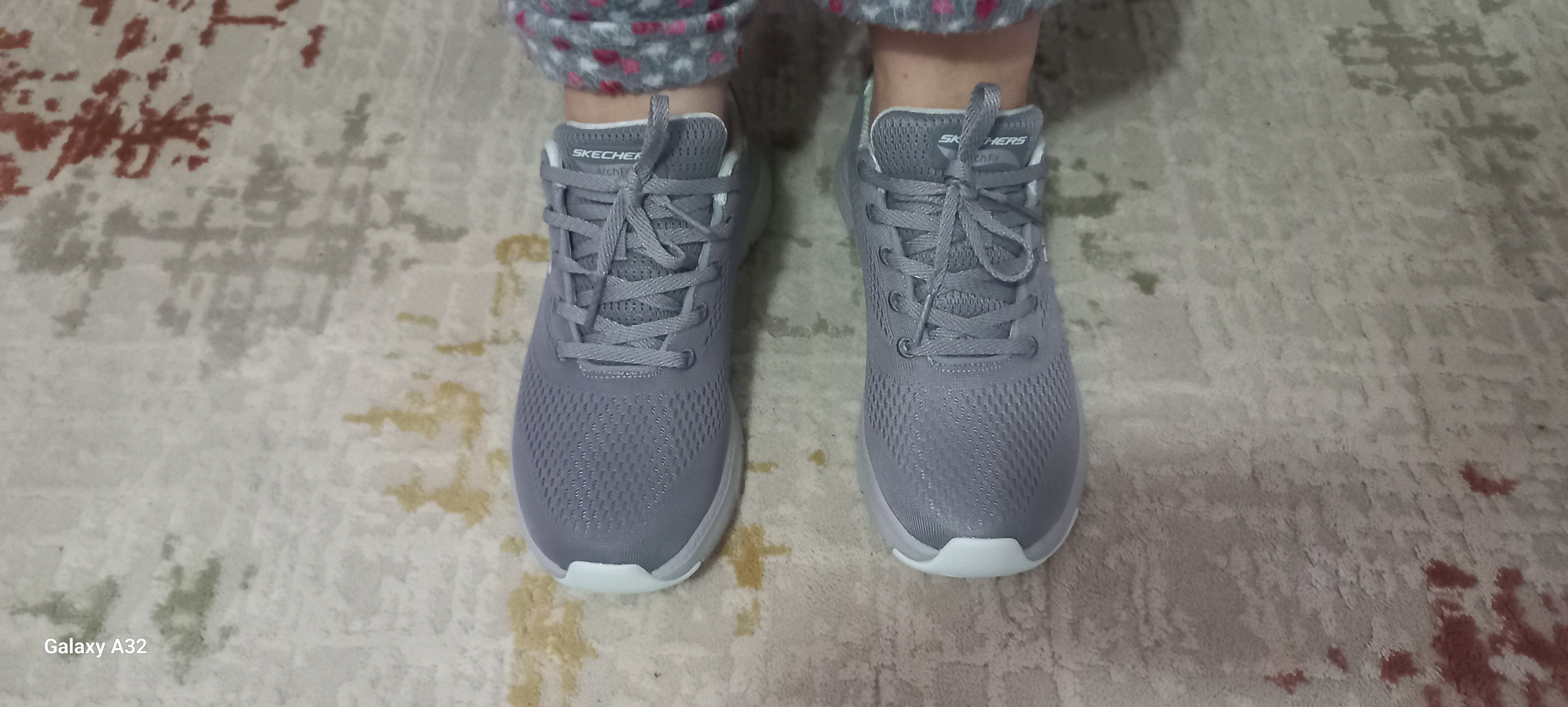 کتانی تمرین و دویدن زنانه اسکیچرز Skechers اورجینال 149057TK GYMN photo review