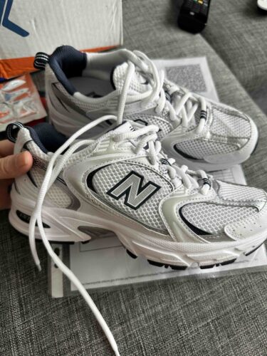 اسنیکر زنانه نیوبالانس New Balance اورجینال MR530SG photo review