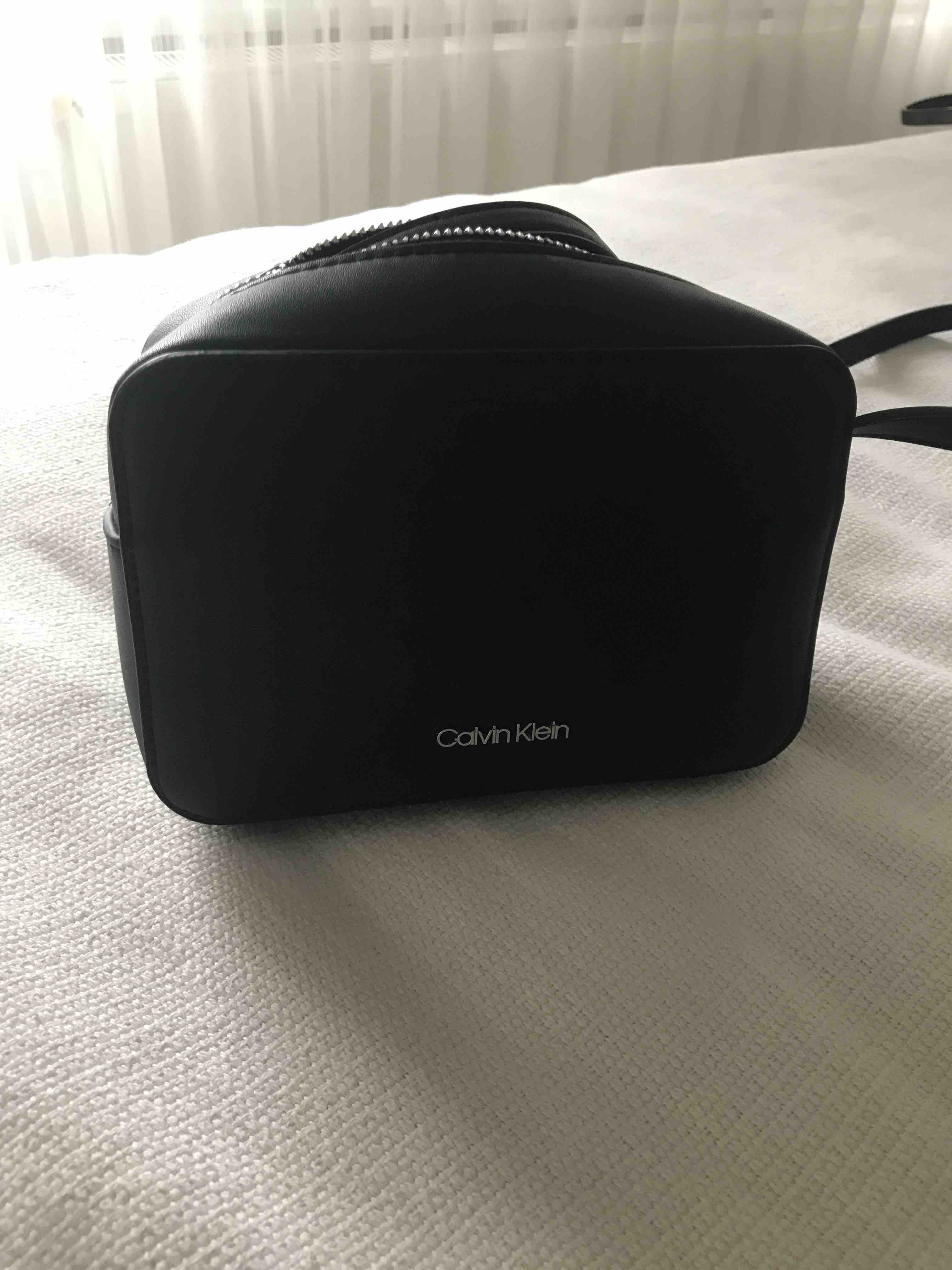 کیف پستچی زنانه کالوین کلین Calvin Klein اورجینال 5002955986 photo review