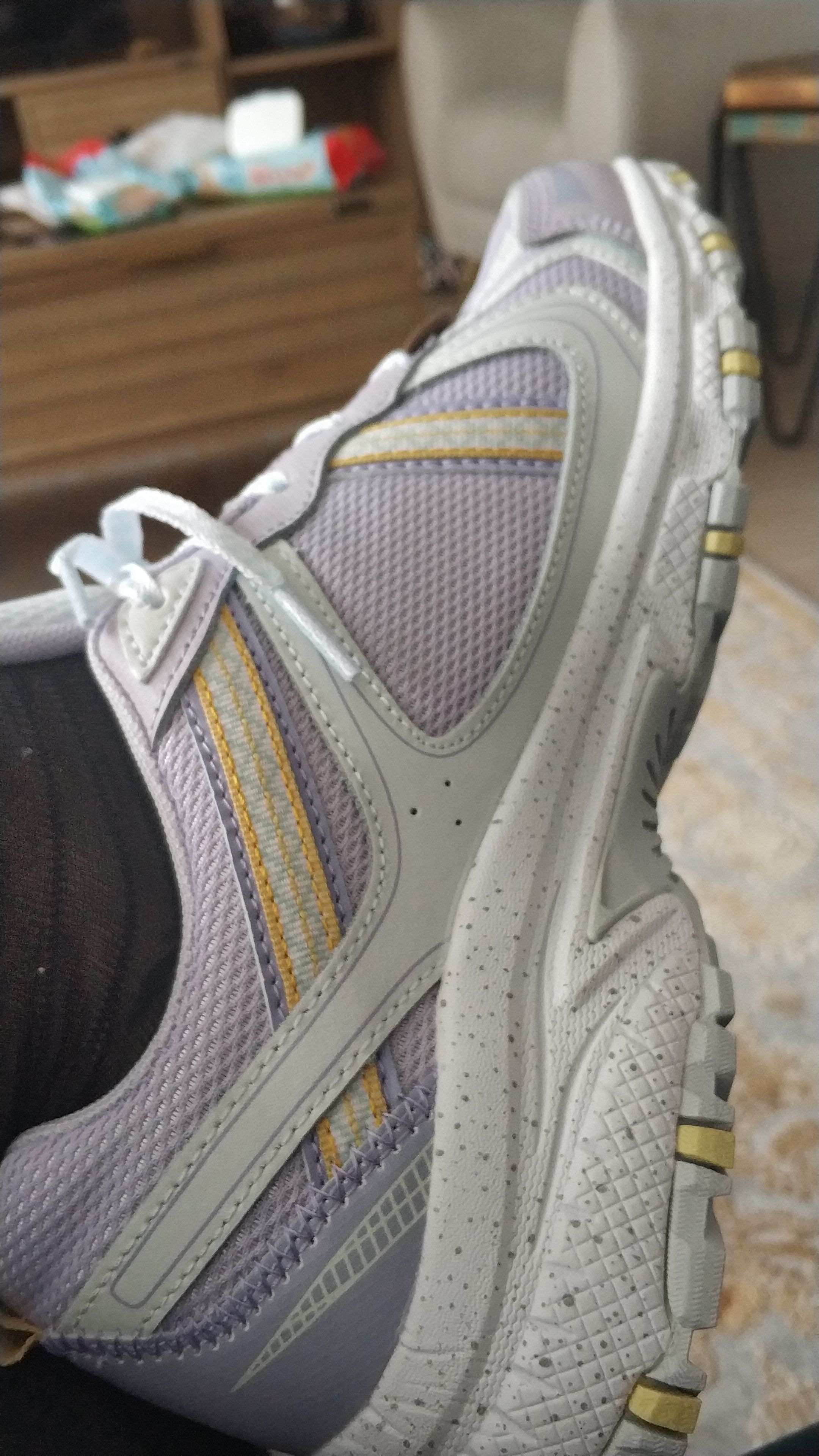 کتانی تمرین و دویدن زنانه اسکیچرز Skechers اورجینال 149820 LVMT photo review