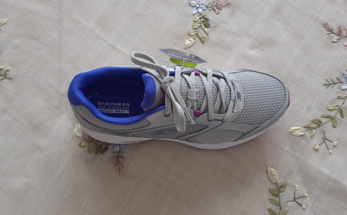 کتانی تمرین و دویدن زنانه اسکیچرز Skechers اورجینال 128281 SLPR photo review