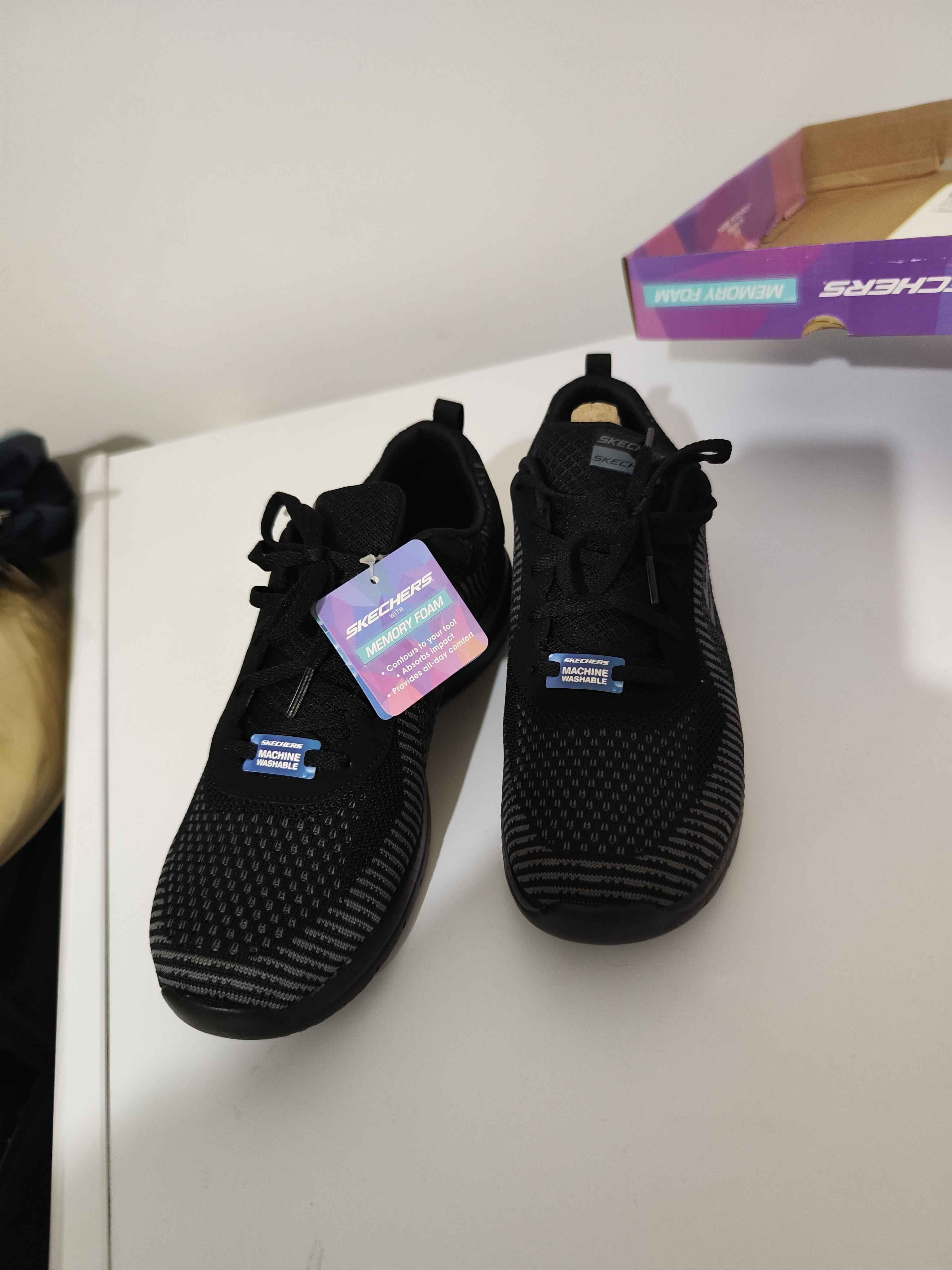 اسنیکر زنانه اسکیچرز Skechers اورجینال 149220 BKCC photo review