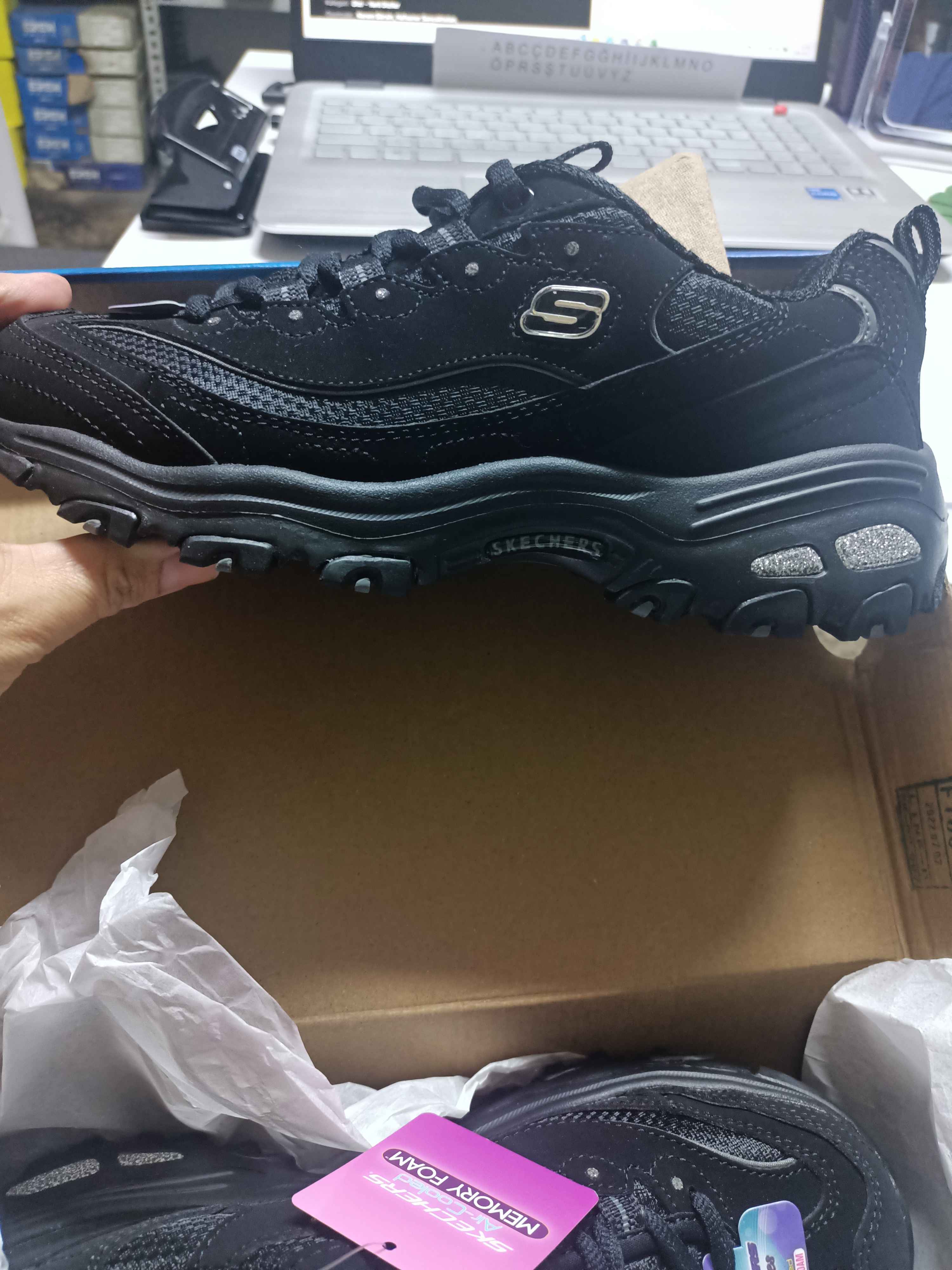 اسنیکر زنانه اسکیچرز Skechers اورجینال 11930-BBK photo review