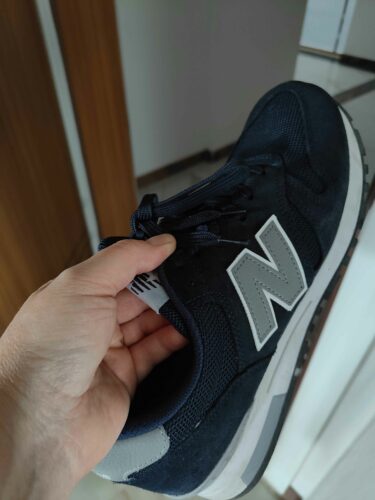 اسنیکر مردانه نیوبالانس New Balance اورجینال ML565NVY photo review