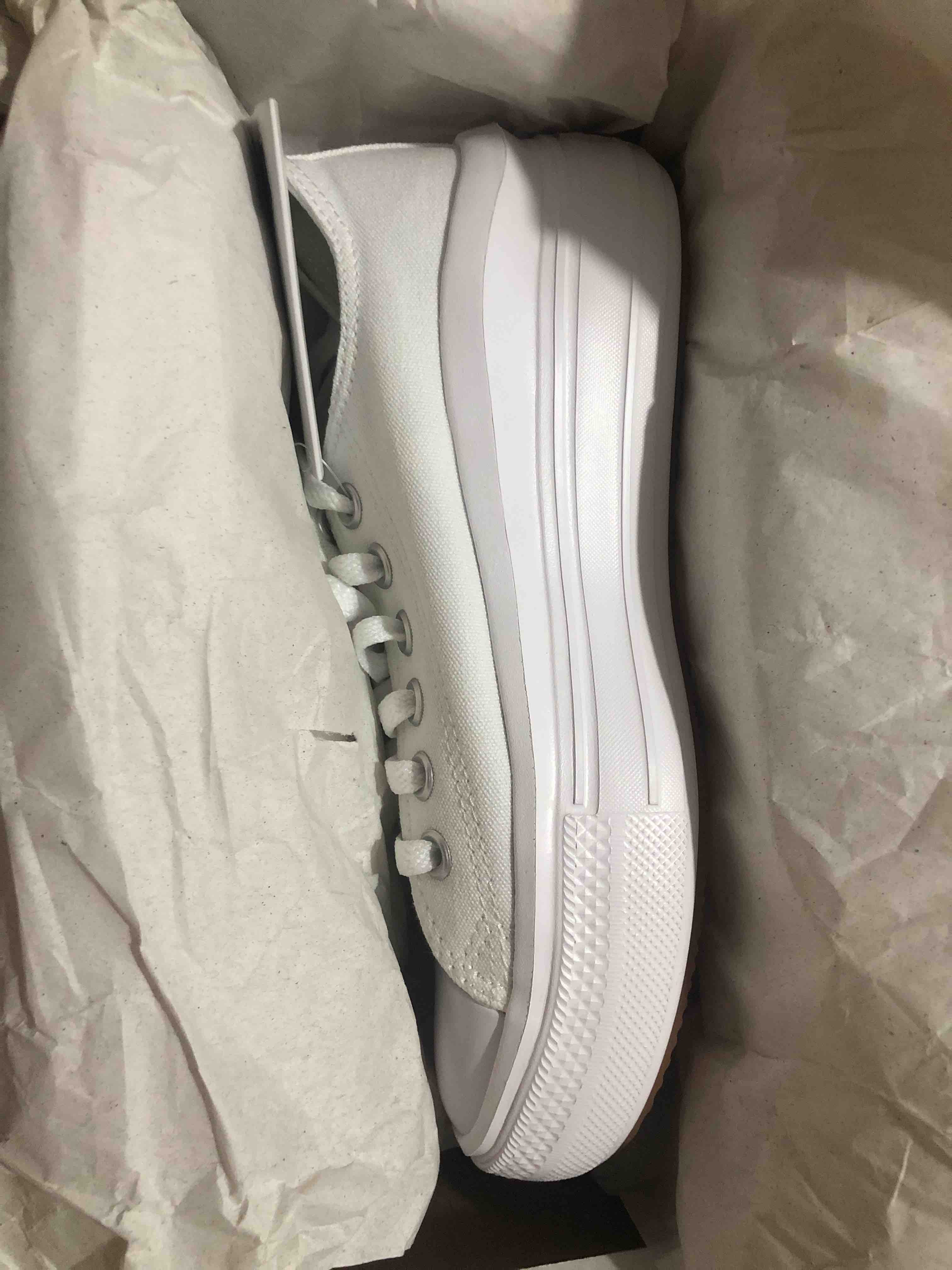 کفش پیاده روی زنانه کانورس Converse اورجینال 570257-v2 photo review