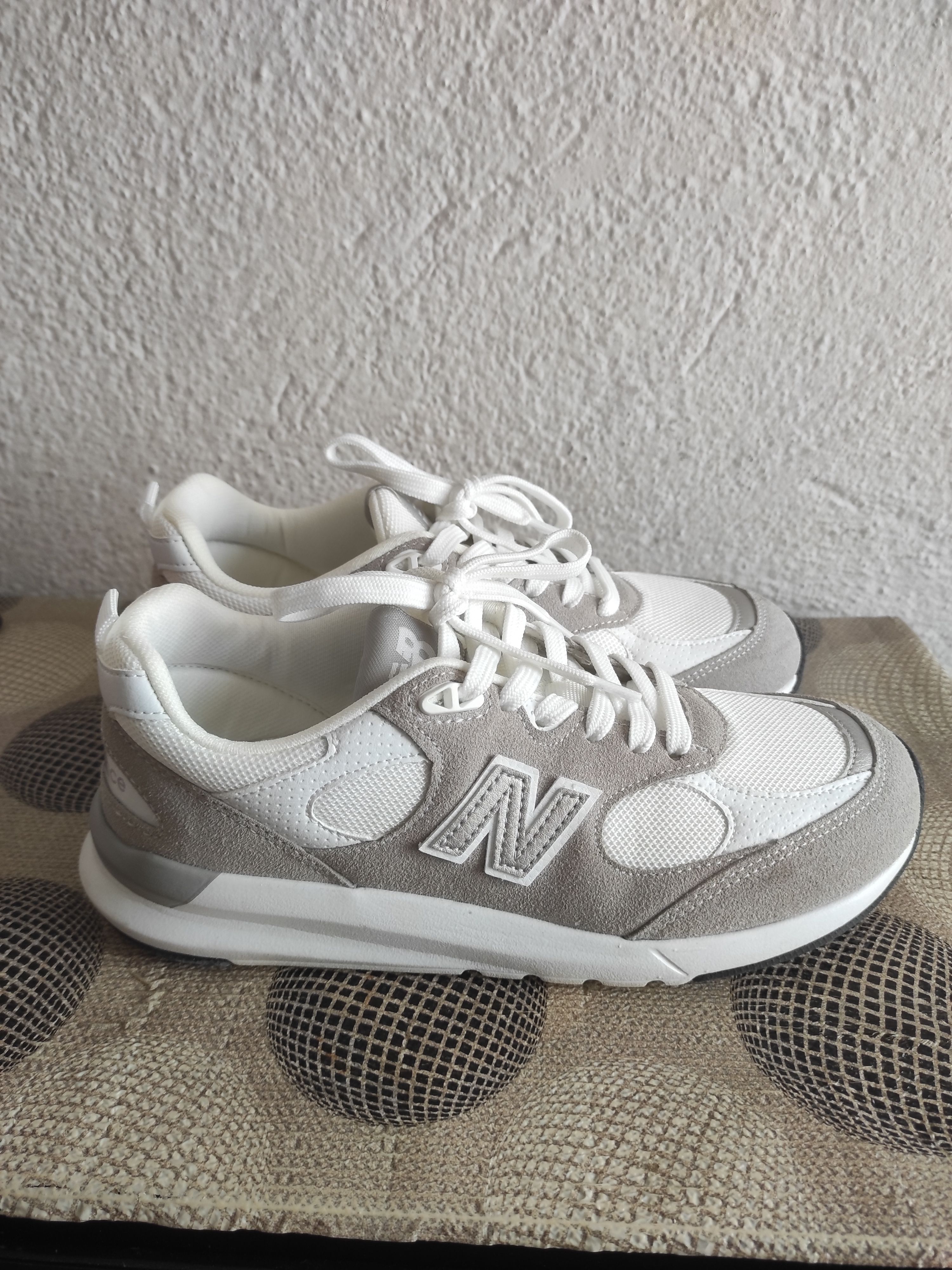 اسنیکر زنانه نیوبالانس New Balance اورجینال WS109IGS photo review