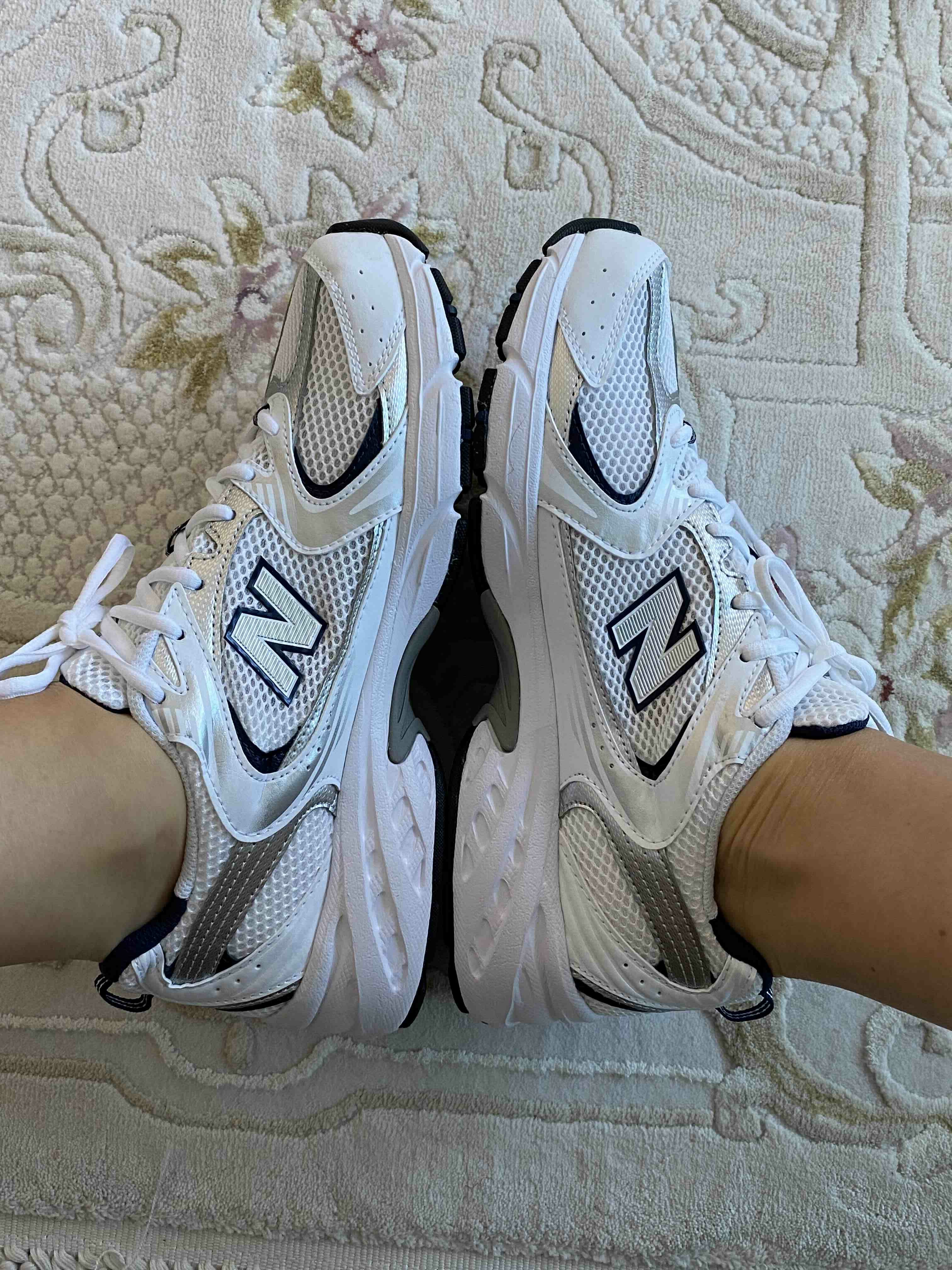 اسنیکر زنانه نیوبالانس New Balance اورجینال MR530SG photo review