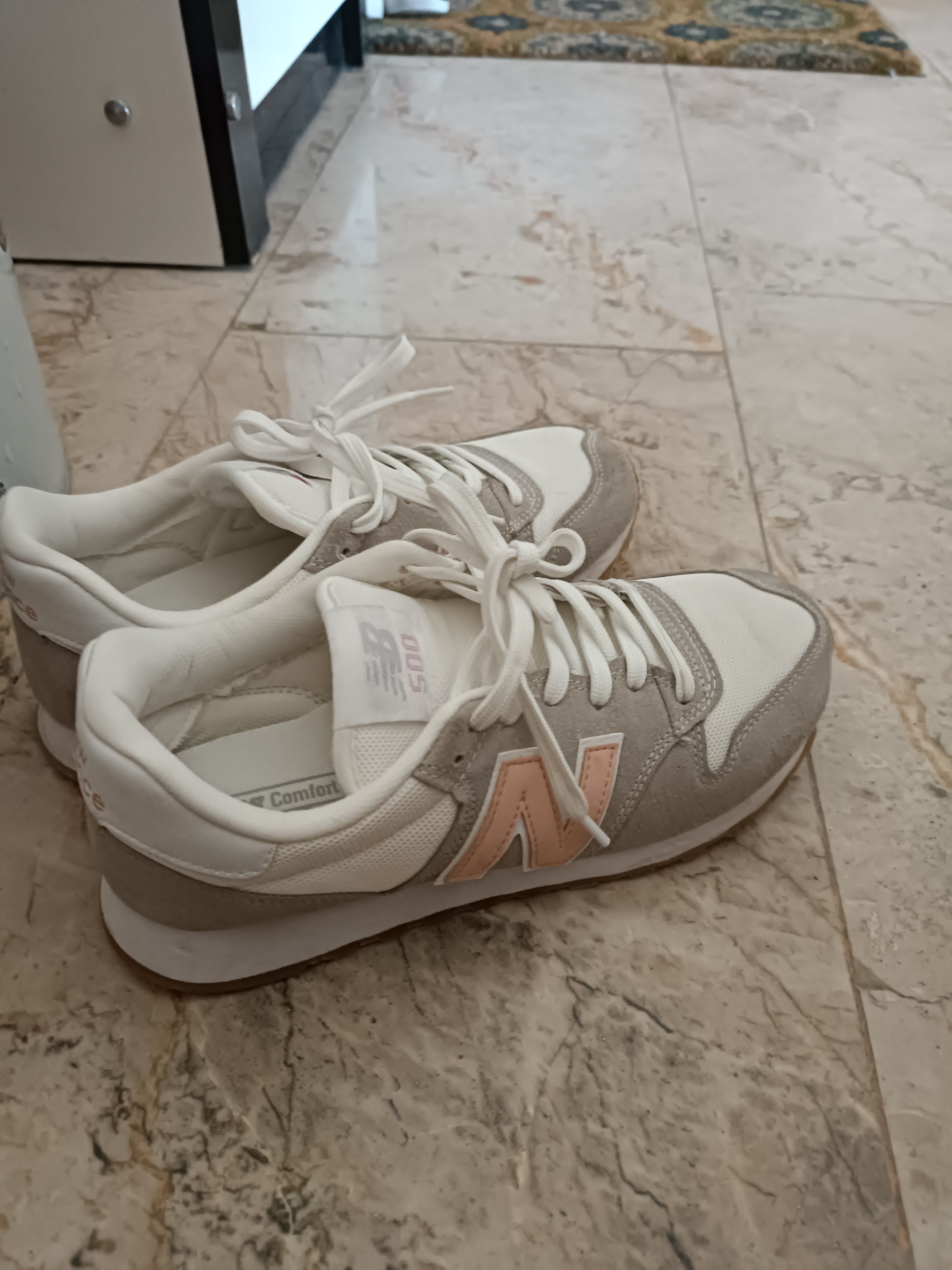 اسنیکر زنانه نیوبالانس New Balance اورجینال GW500ILP photo review