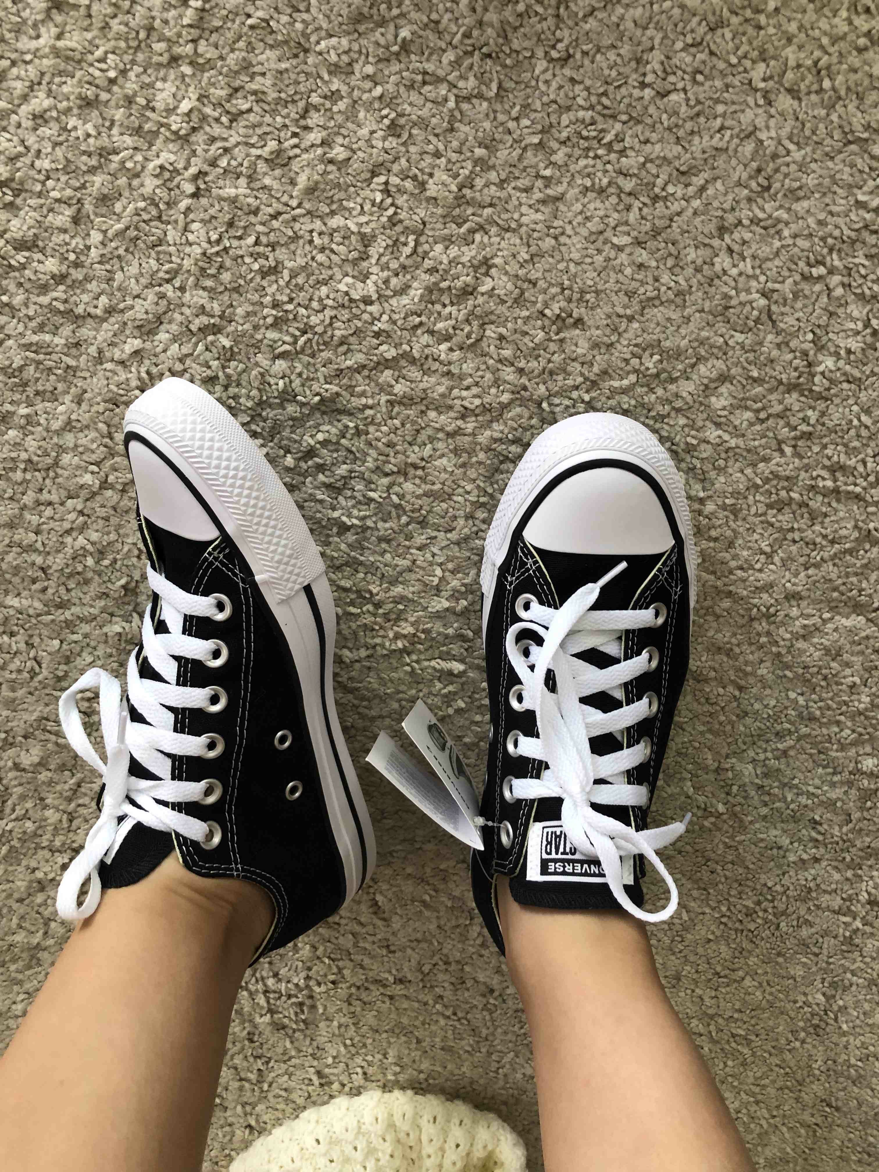 اسنیکر زنانه کانورس Converse اورجینال Chuck Taylor All Star M9166C photo review