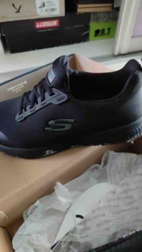 اسنیکر زنانه اسکیچرز Skechers اورجینال TYC00856486192 photo review