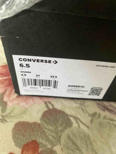 اسنیکر زنانه کانورس Converse اورجینال A06897C photo review