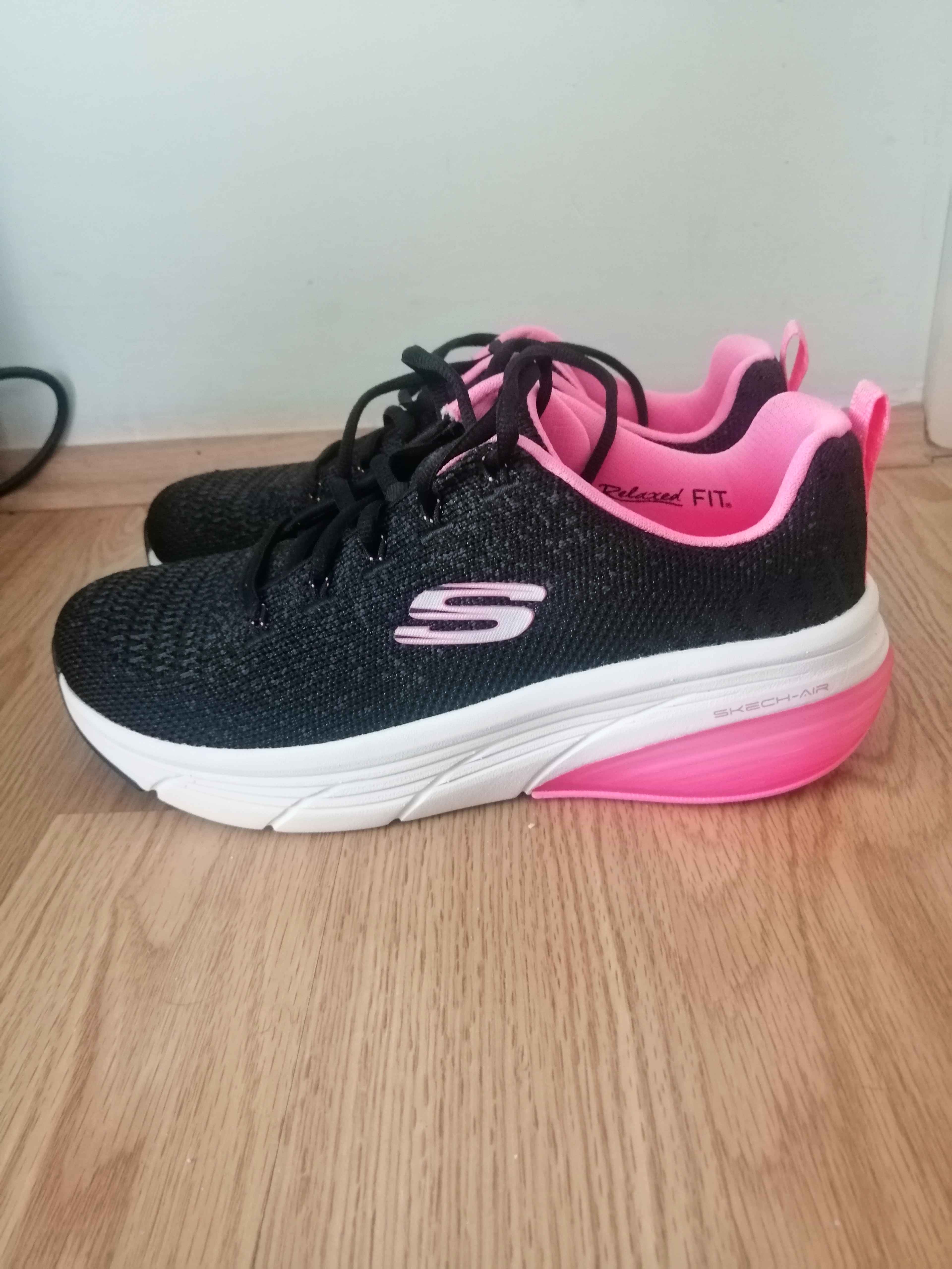 کتانی تمرین و دویدن زنانه اسکیچرز Skechers اورجینال 150073 BKPK photo review