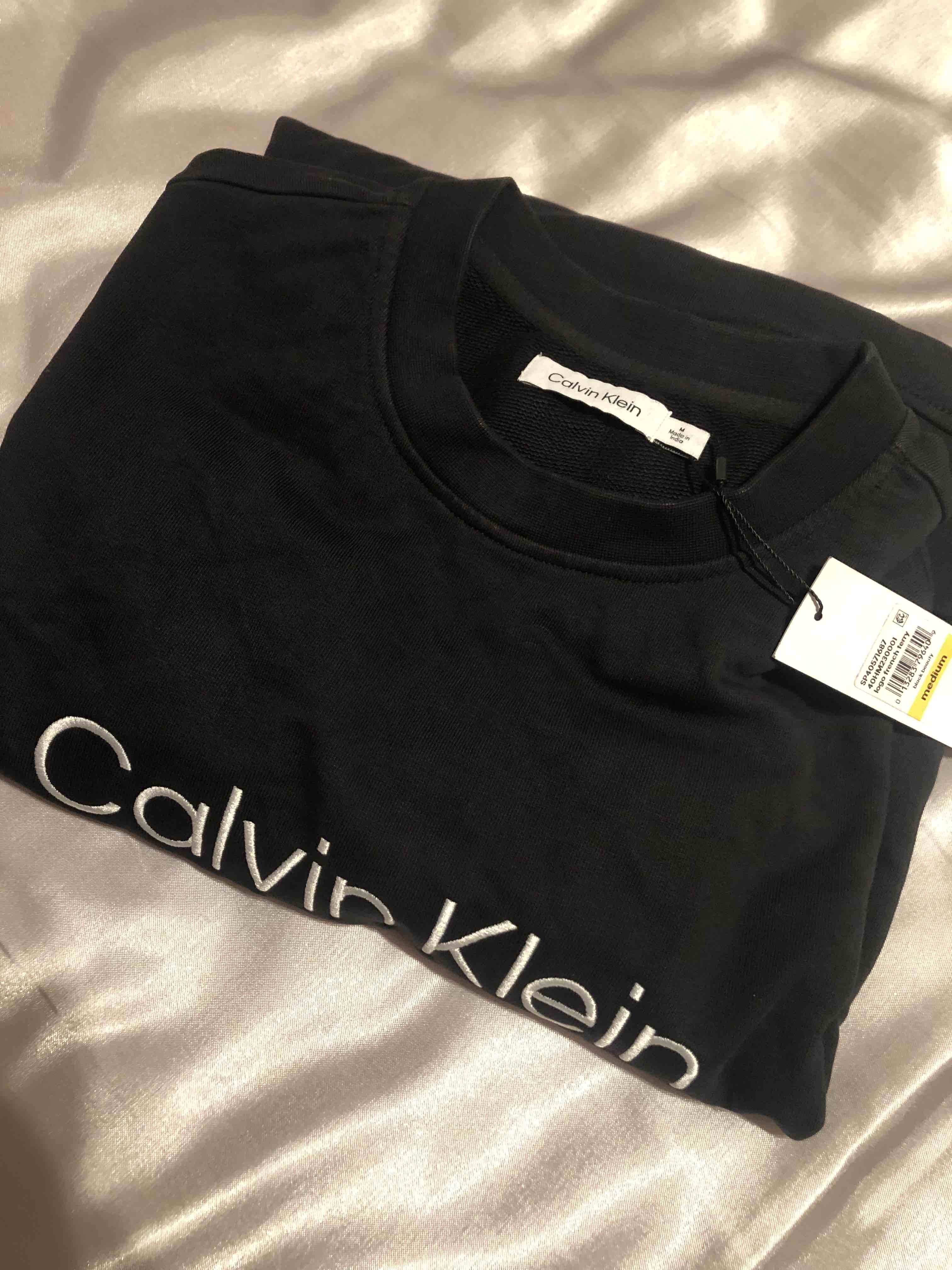 سویشرت مردانه کالوین کلین Calvin Klein اورجینال 40HM230-001 photo review