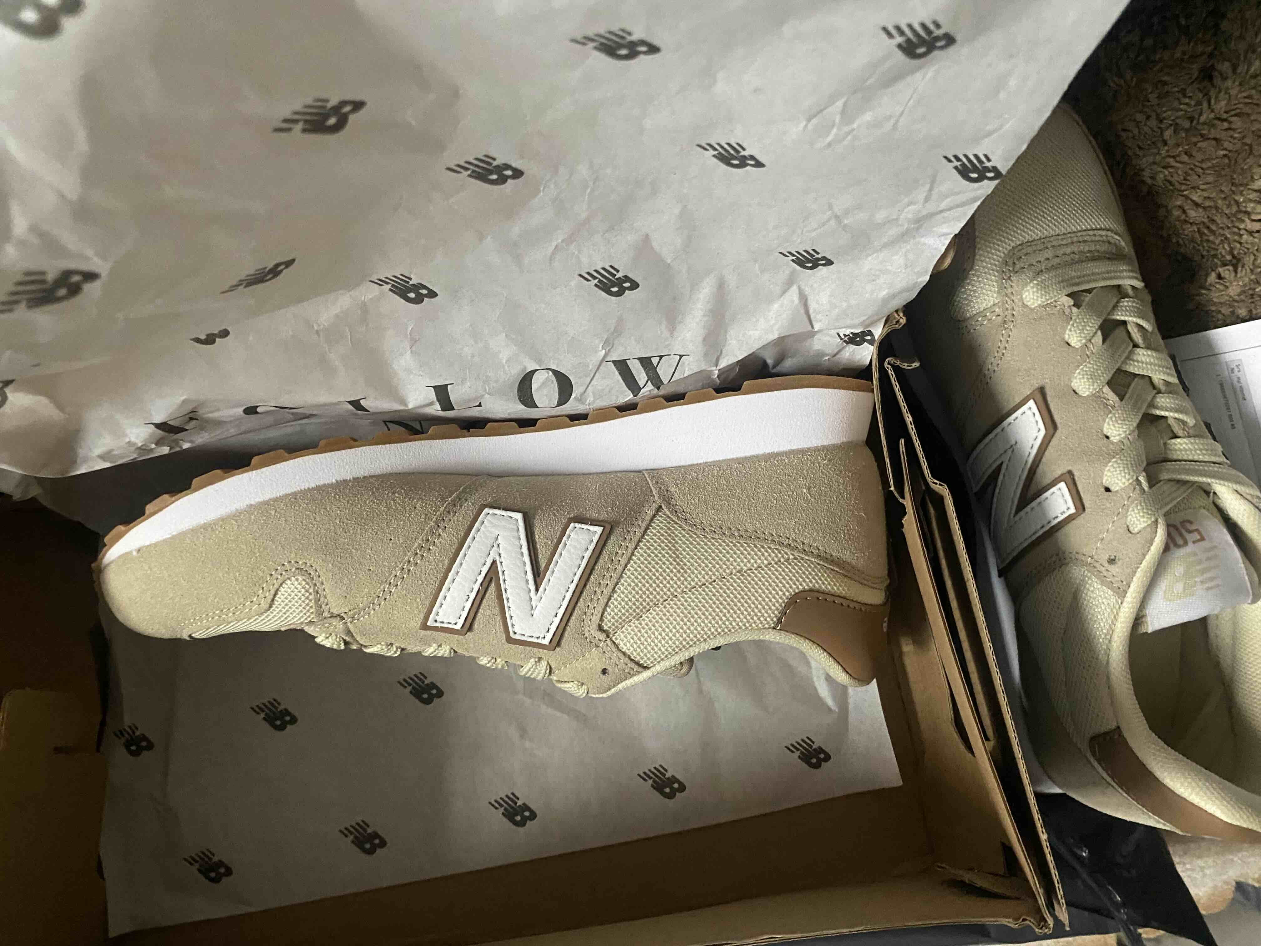 اسنیکر زنانه نیوبالانس New Balance اورجینال GW500BET photo review