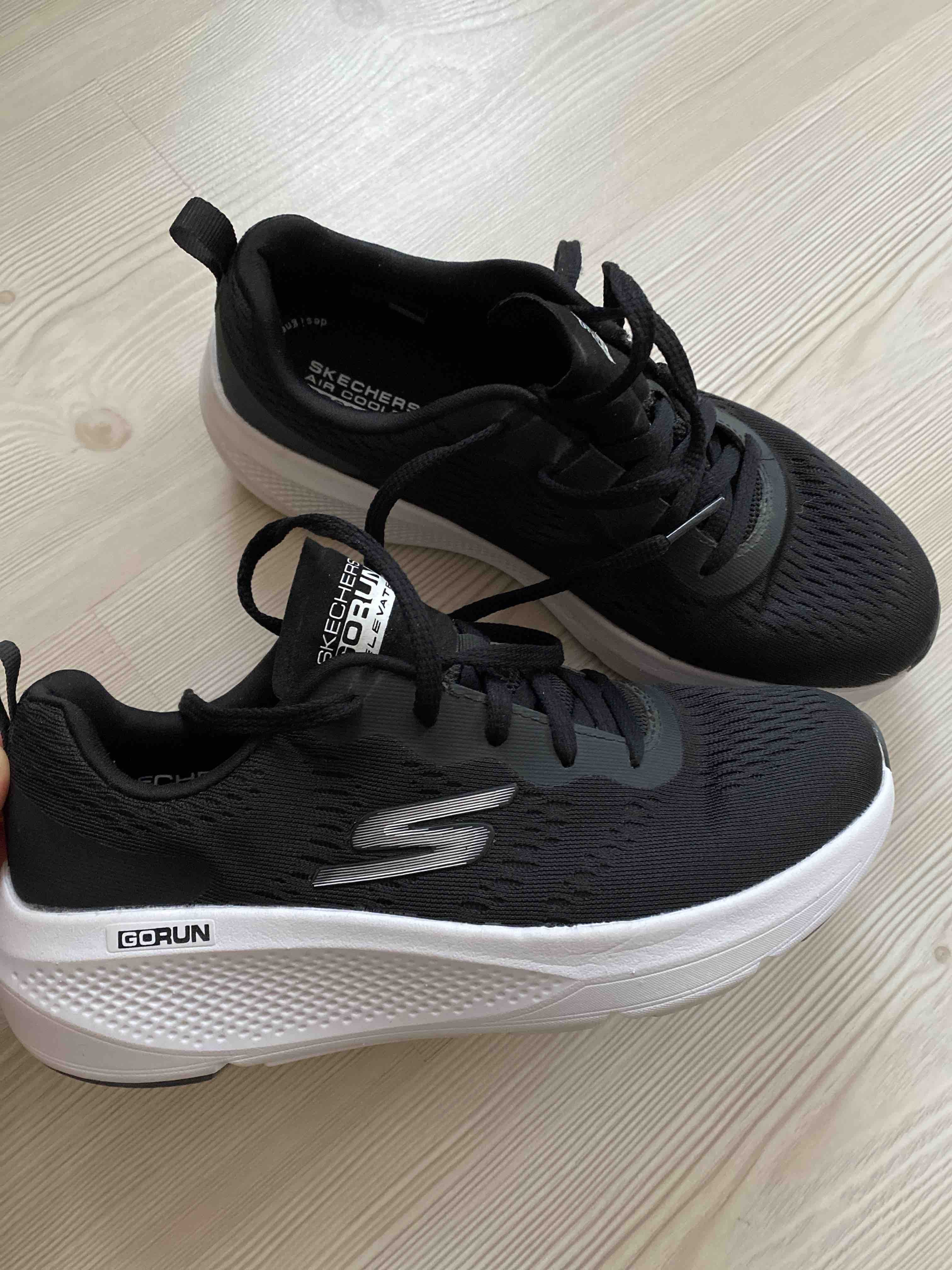 کتانی تمرین و دویدن زنانه اسکیچرز Skechers اورجینال 128319 BLK photo review