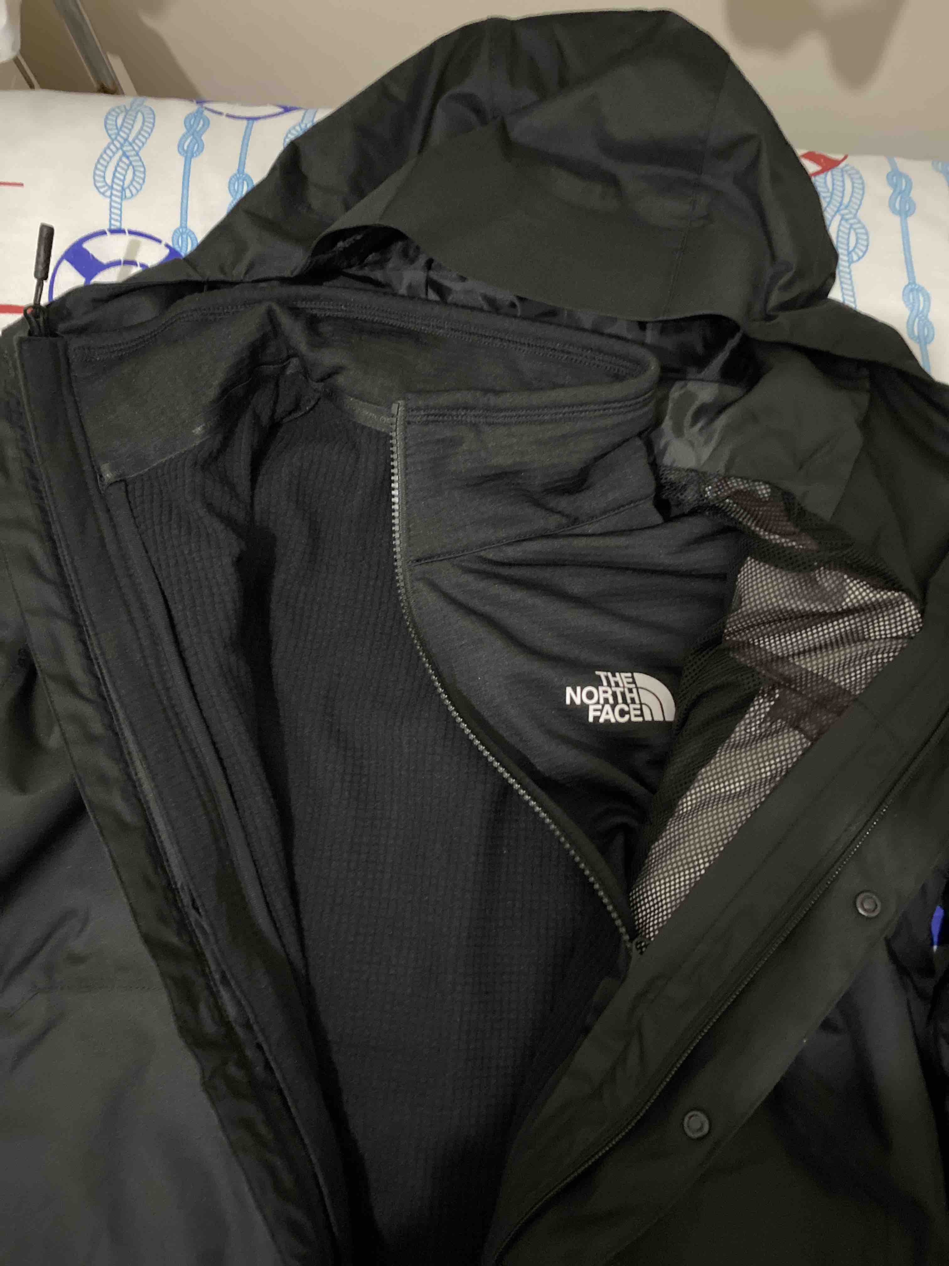 کاپشن اسپورت مردانه نورث فیس The North Face اورجینال NF0A3YFHJK31CX-10 photo review