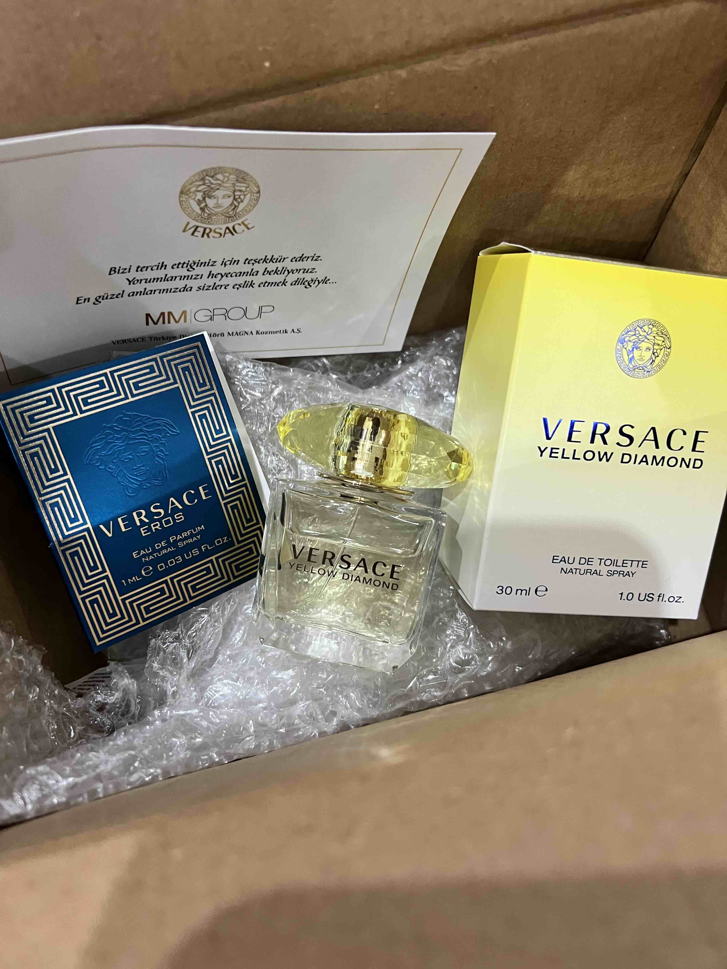 عطر زنانه ورساچه Versace اورجینال VERYELLOWDIA30EDT photo review