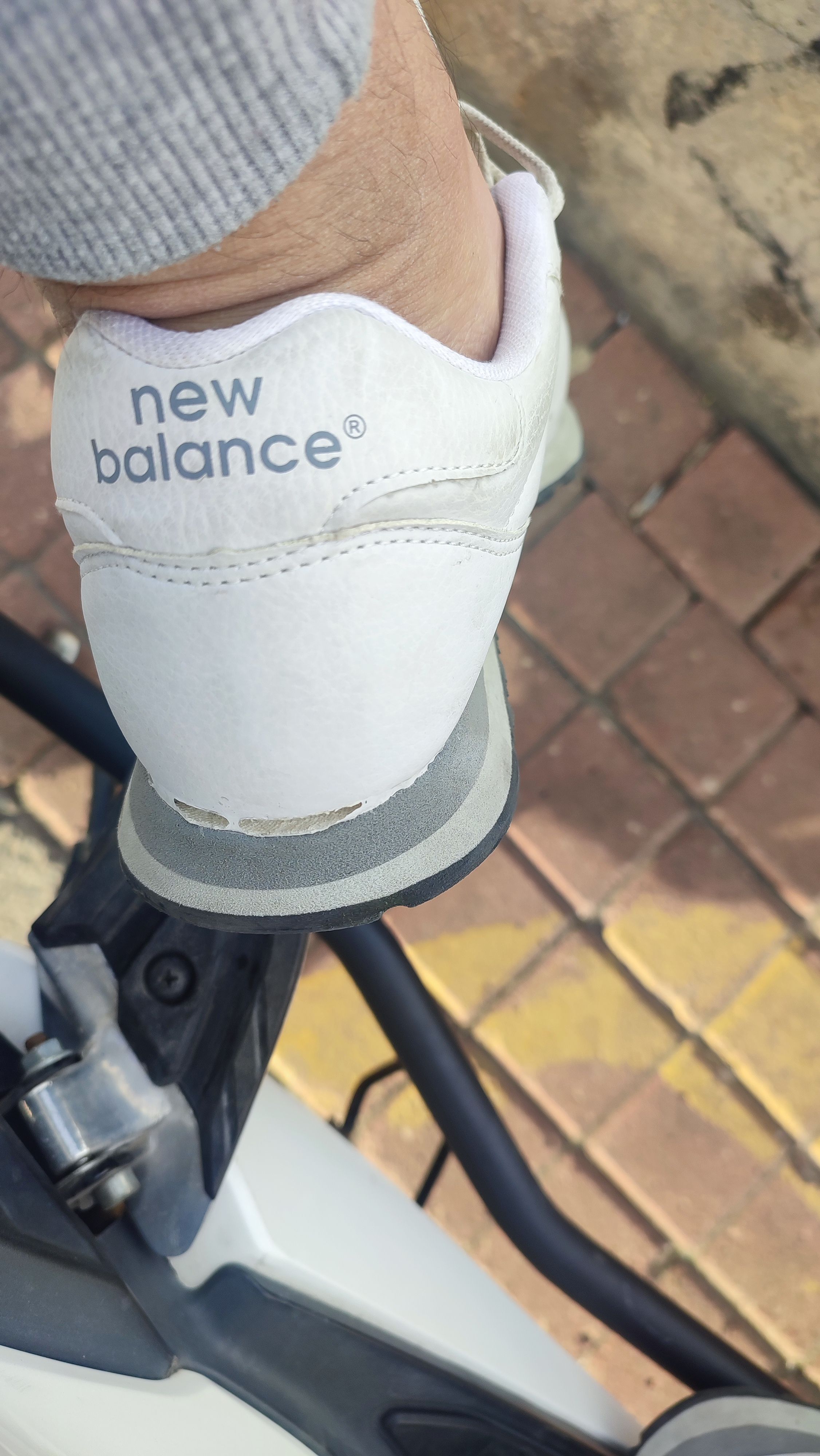 اسنیکر مردانه نیوبالانس New Balance اورجینال GM500TKW photo review