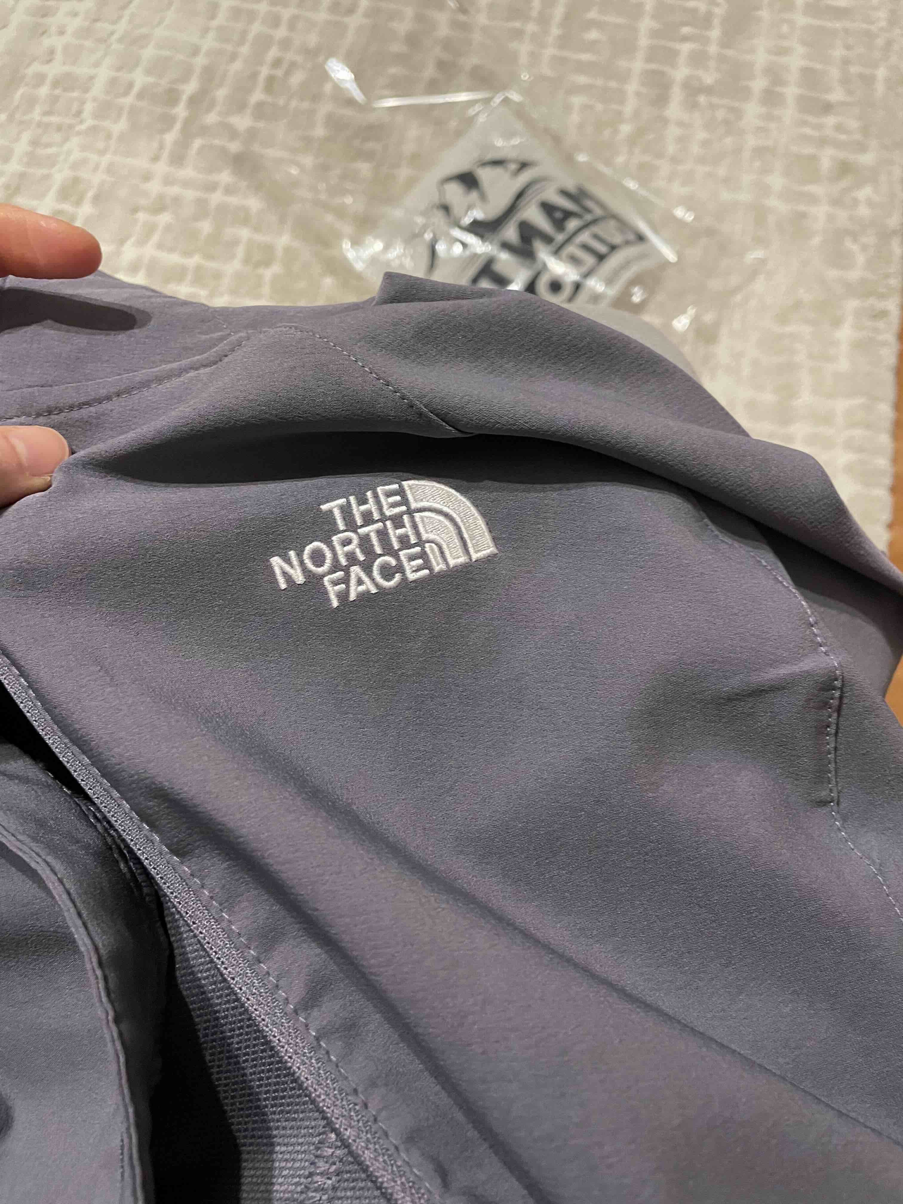 کاپشن زنانه نورث فیس The North Face اورجینال NF0A7R2RN141 photo review