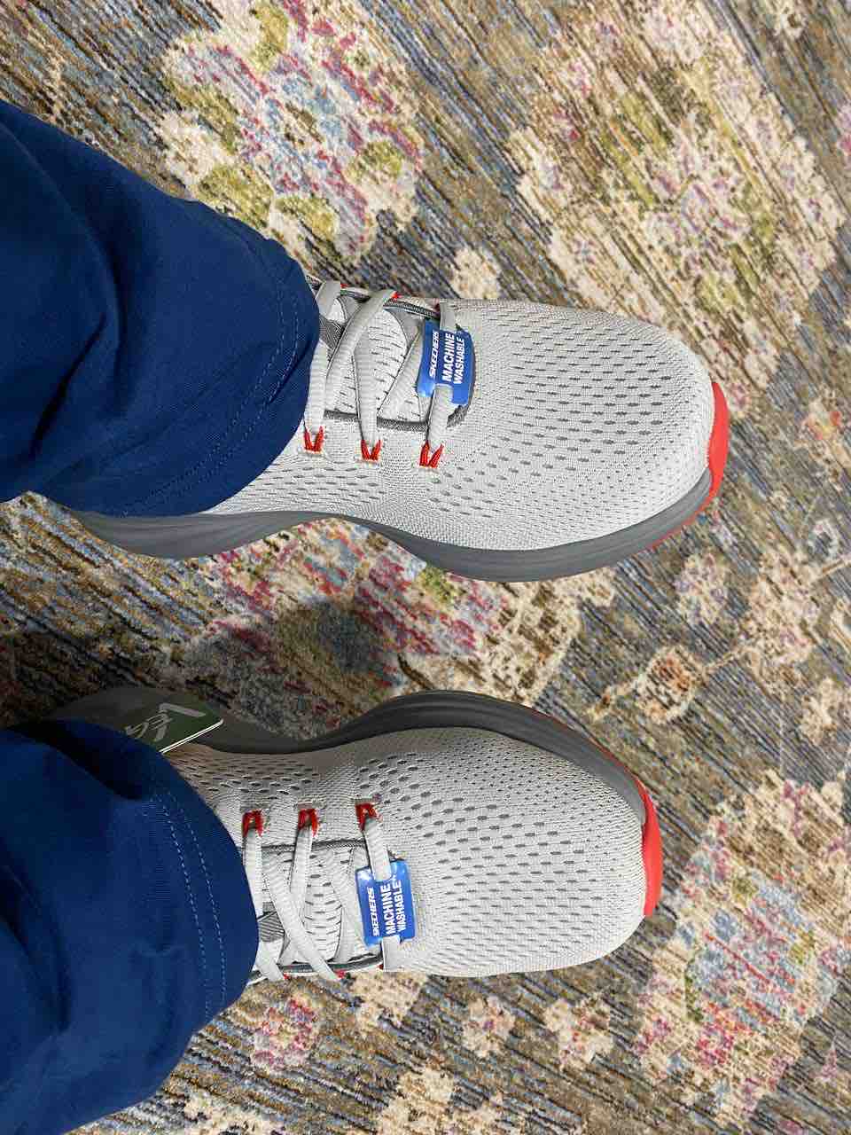 کفش پیاده روی مردانه اسکیچرز Skechers اورجینال 232625 GYOR photo review