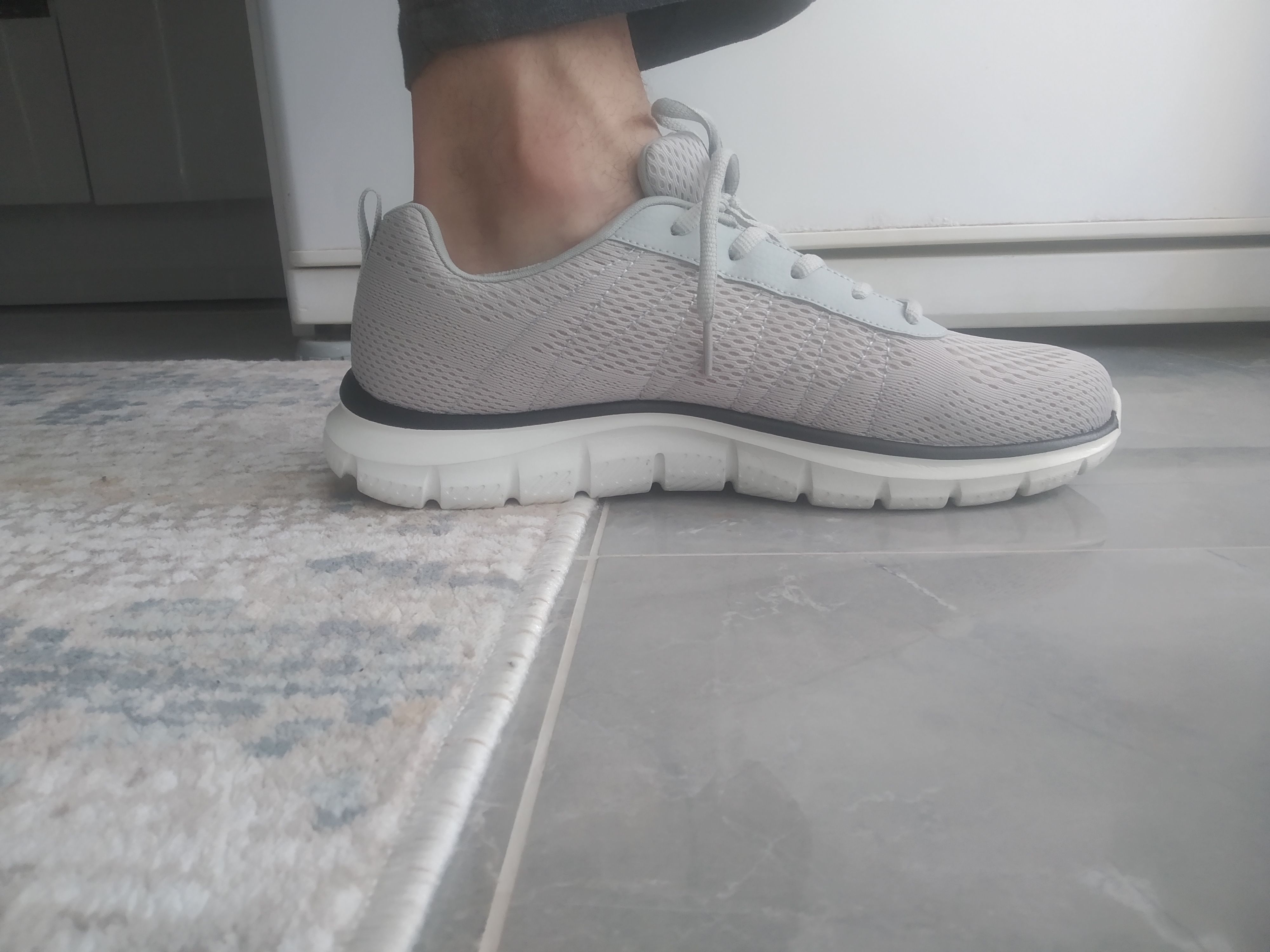 کفش پیاده روی مردانه اسکیچرز Skechers اورجینال 232081TK LGBK photo review