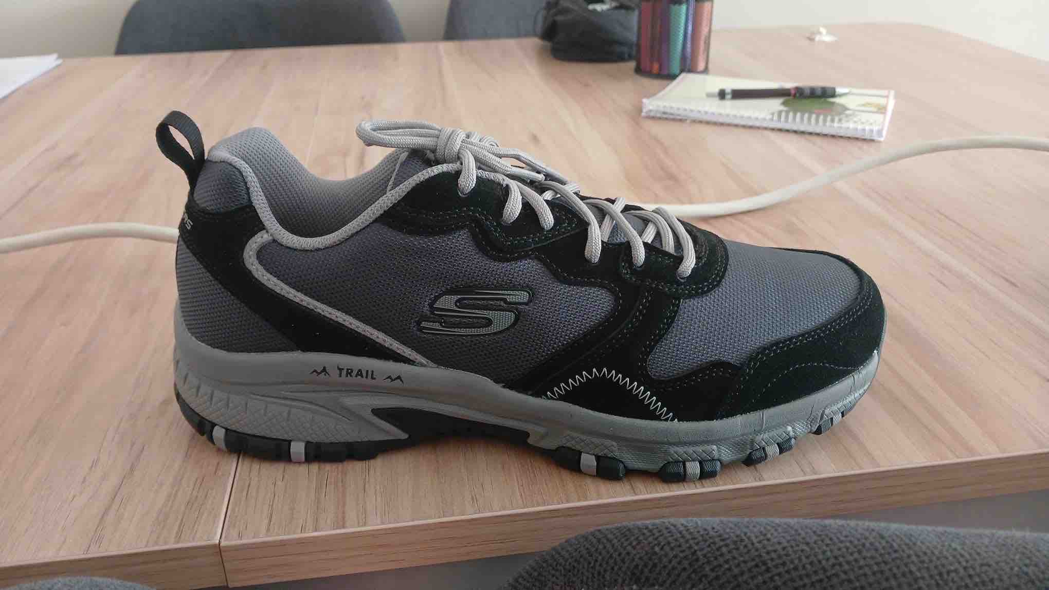 کفش پیاده روی مردانه اسکیچرز Skechers اورجینال 237268 BKGY photo review