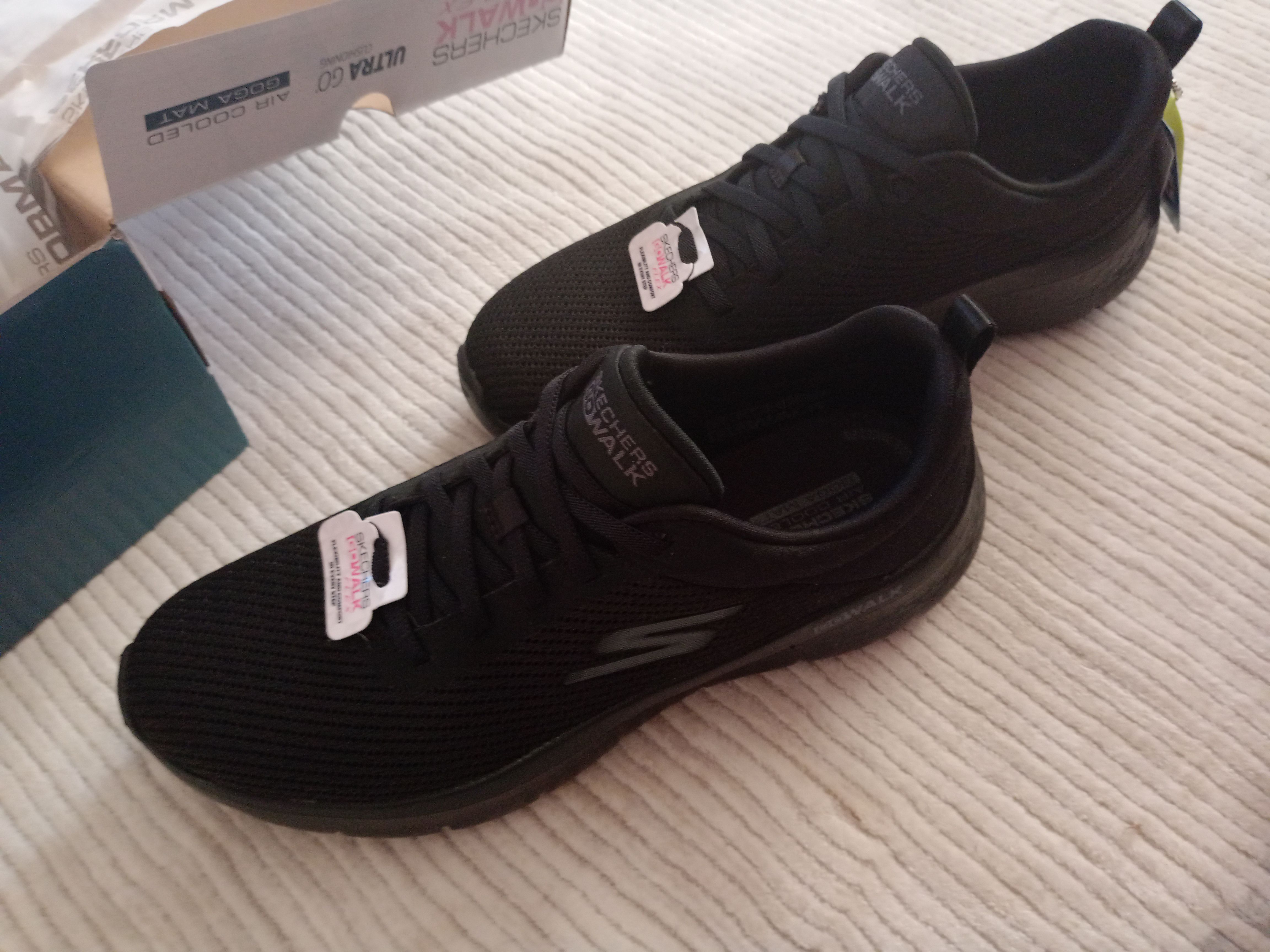 کتانی تمرین و دویدن زنانه اسکیچرز Skechers اورجینال 124952 BBK photo review