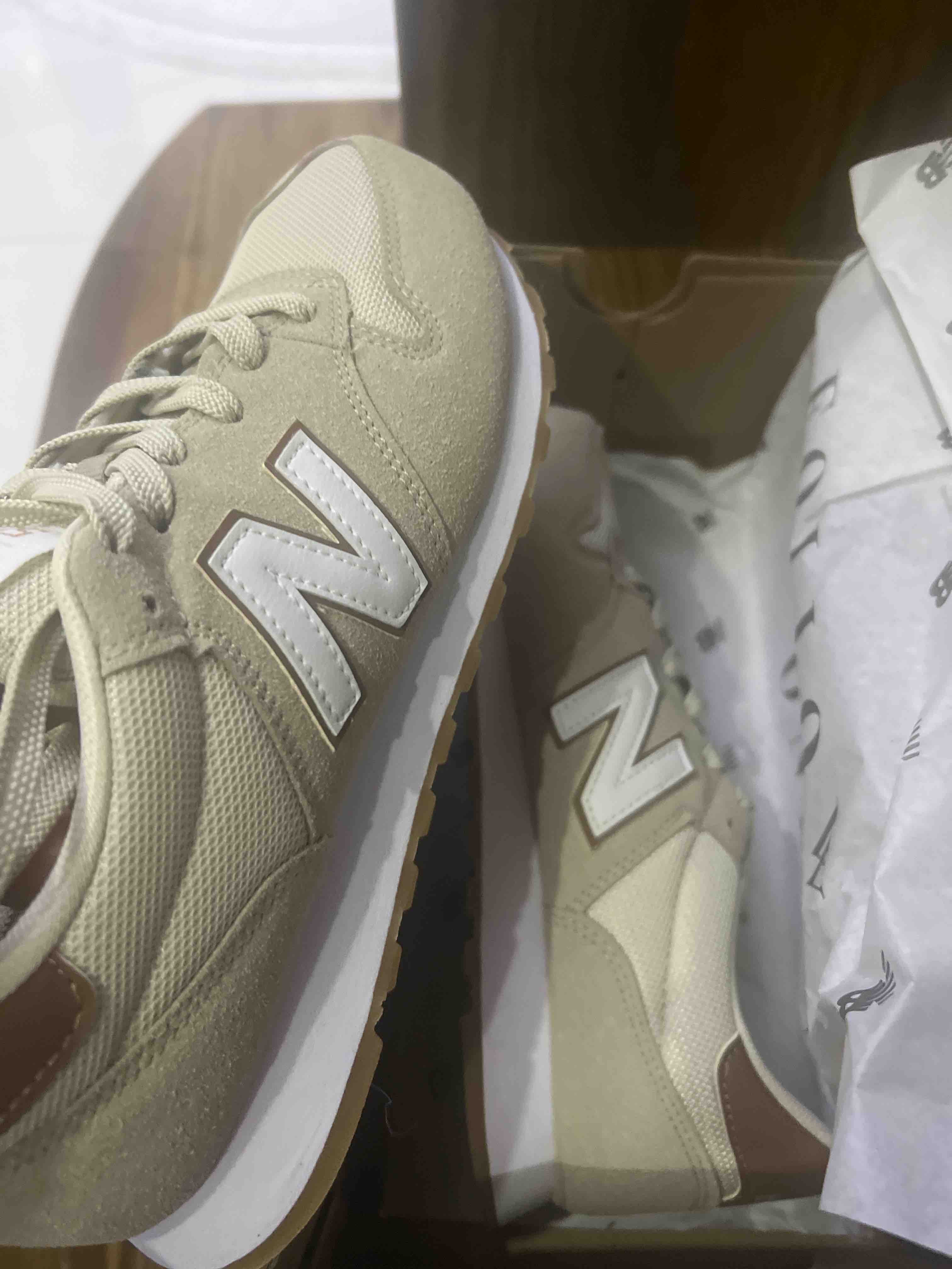 اسنیکر زنانه نیوبالانس New Balance اورجینال GW500BET photo review